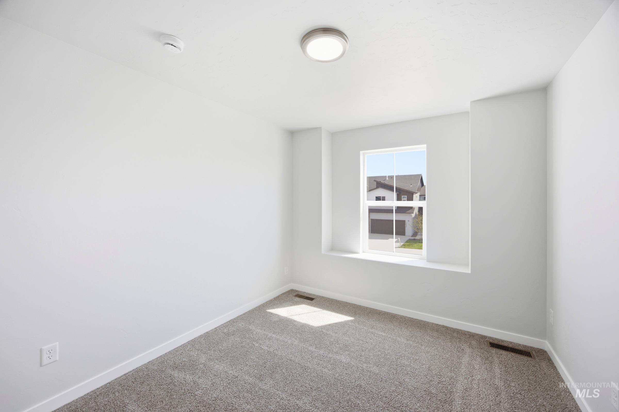 10870 Greensboro St Property Photo 11