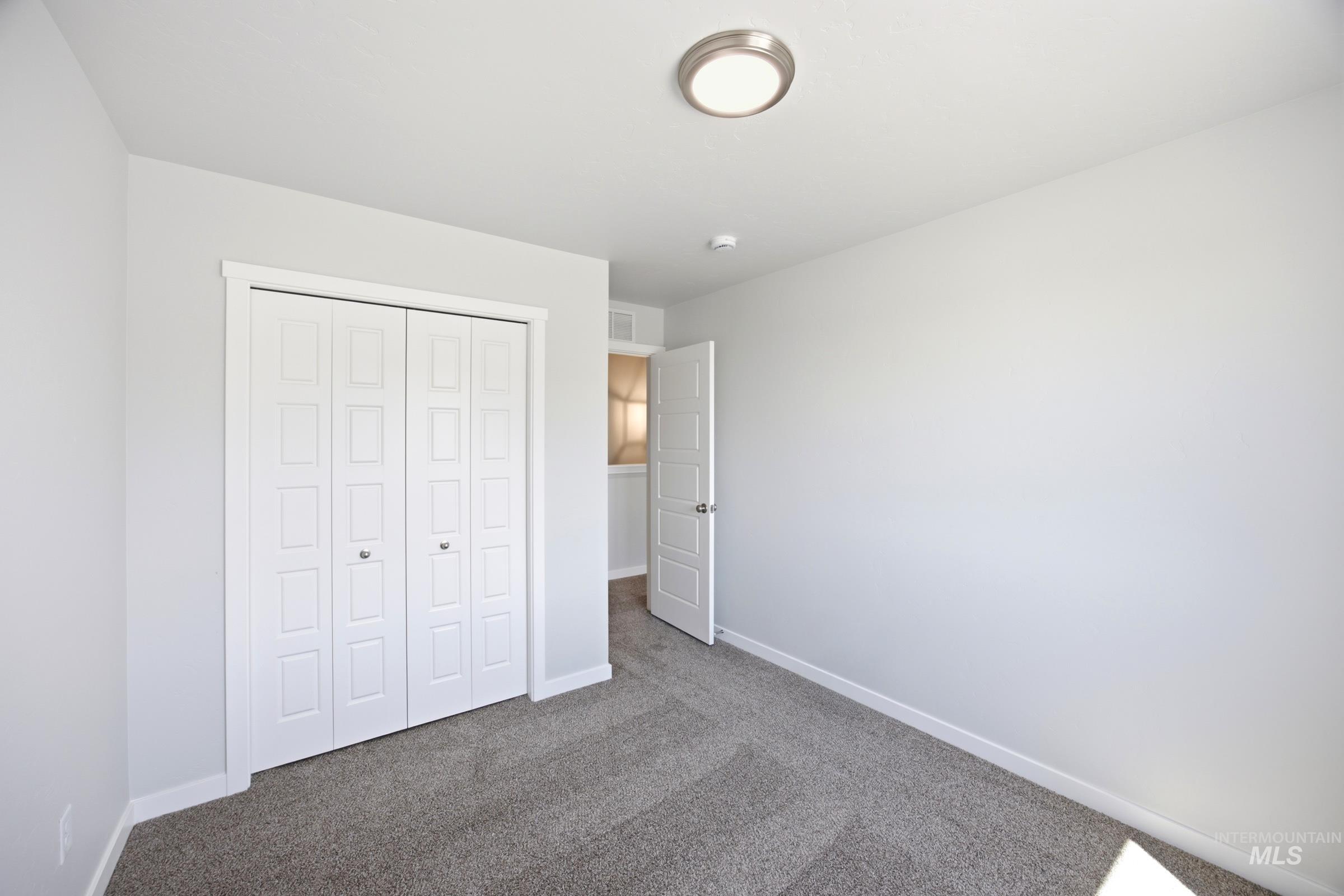 10870 Greensboro St Property Photo 14