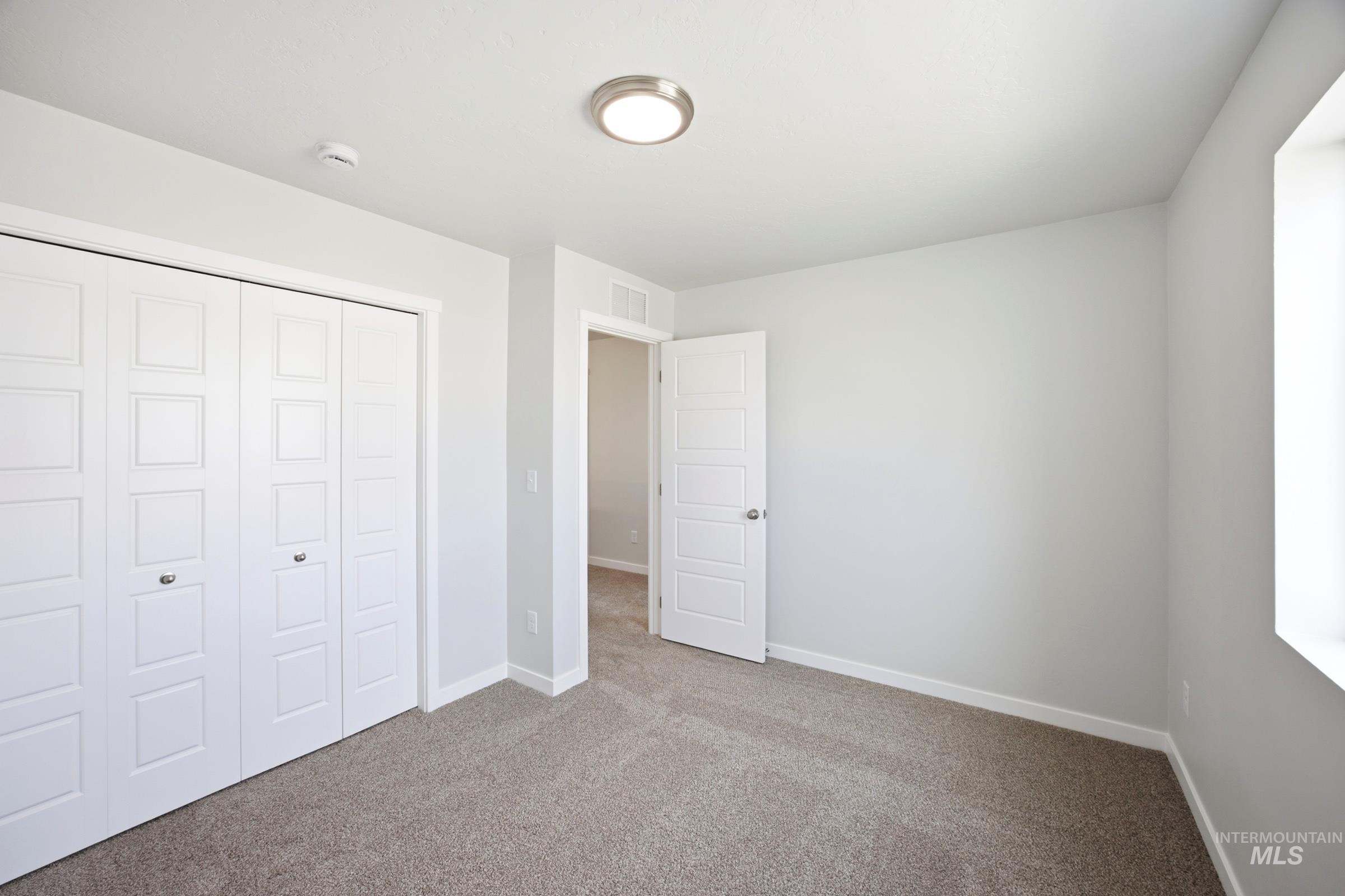 10866 Greensboro St Property Photo 10