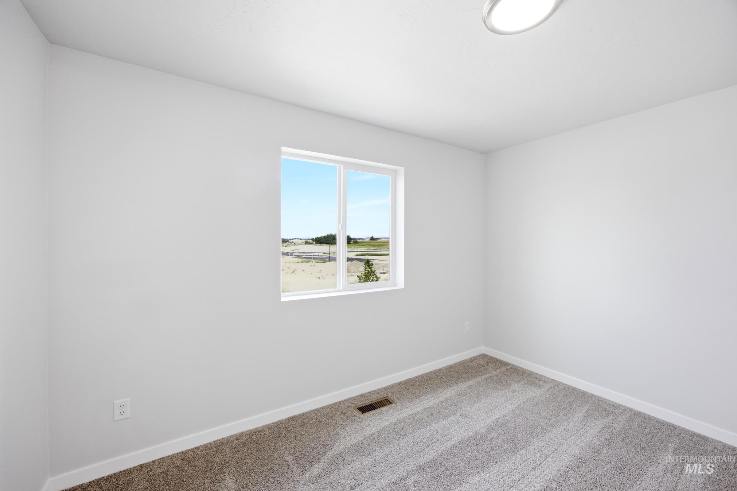 10866 Greensboro St Property Photo 11