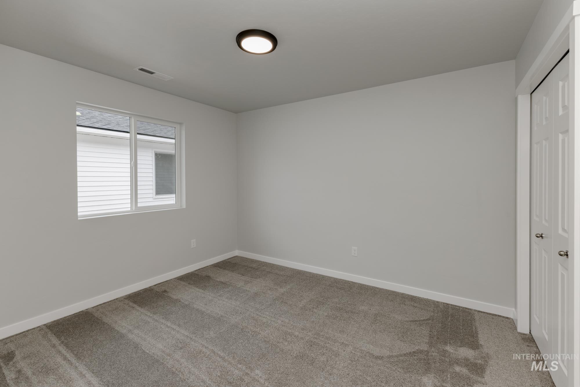 2562 W Tar Sands Dr Property Photo 12