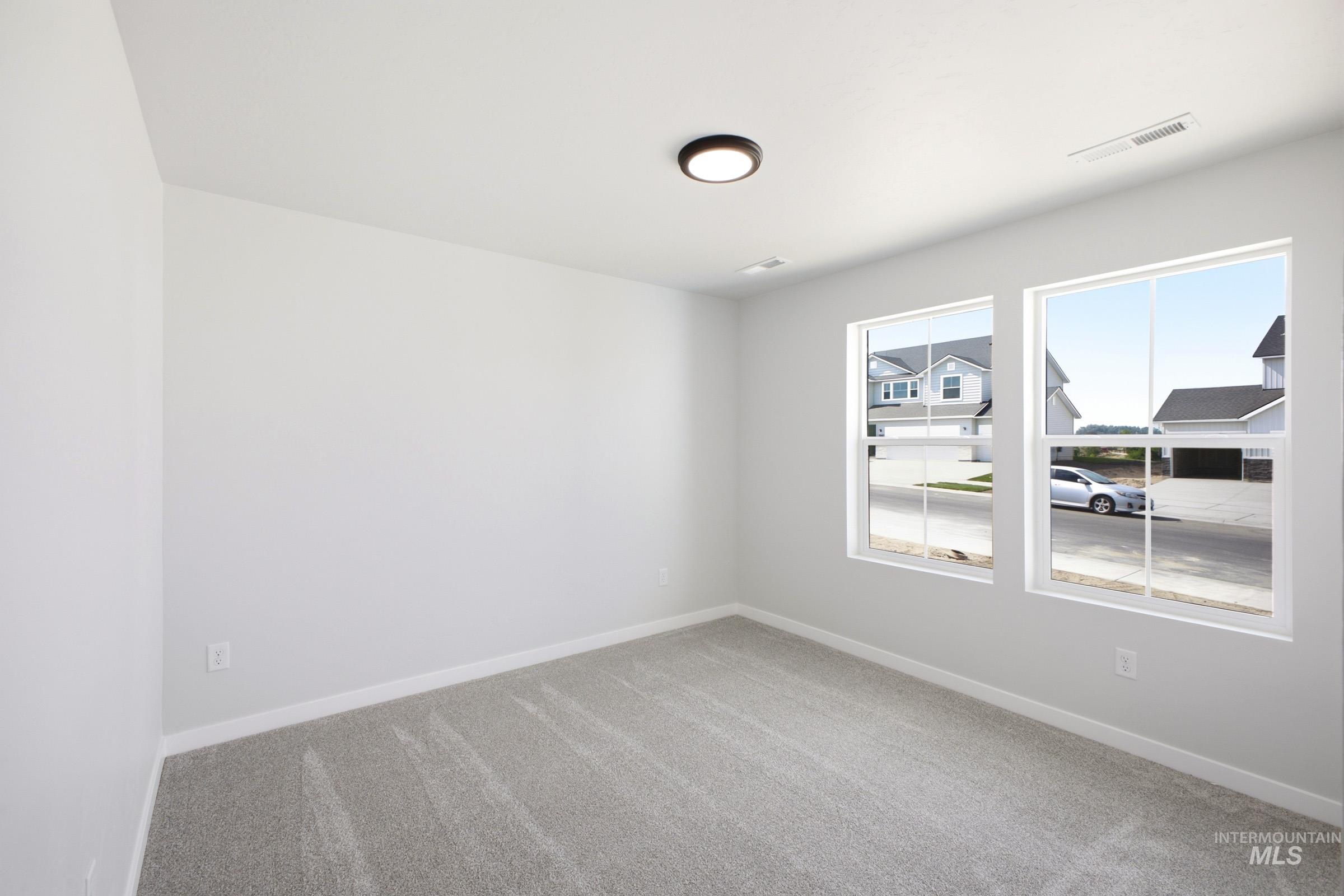 2562 W Tar Sands Dr Property Photo 13