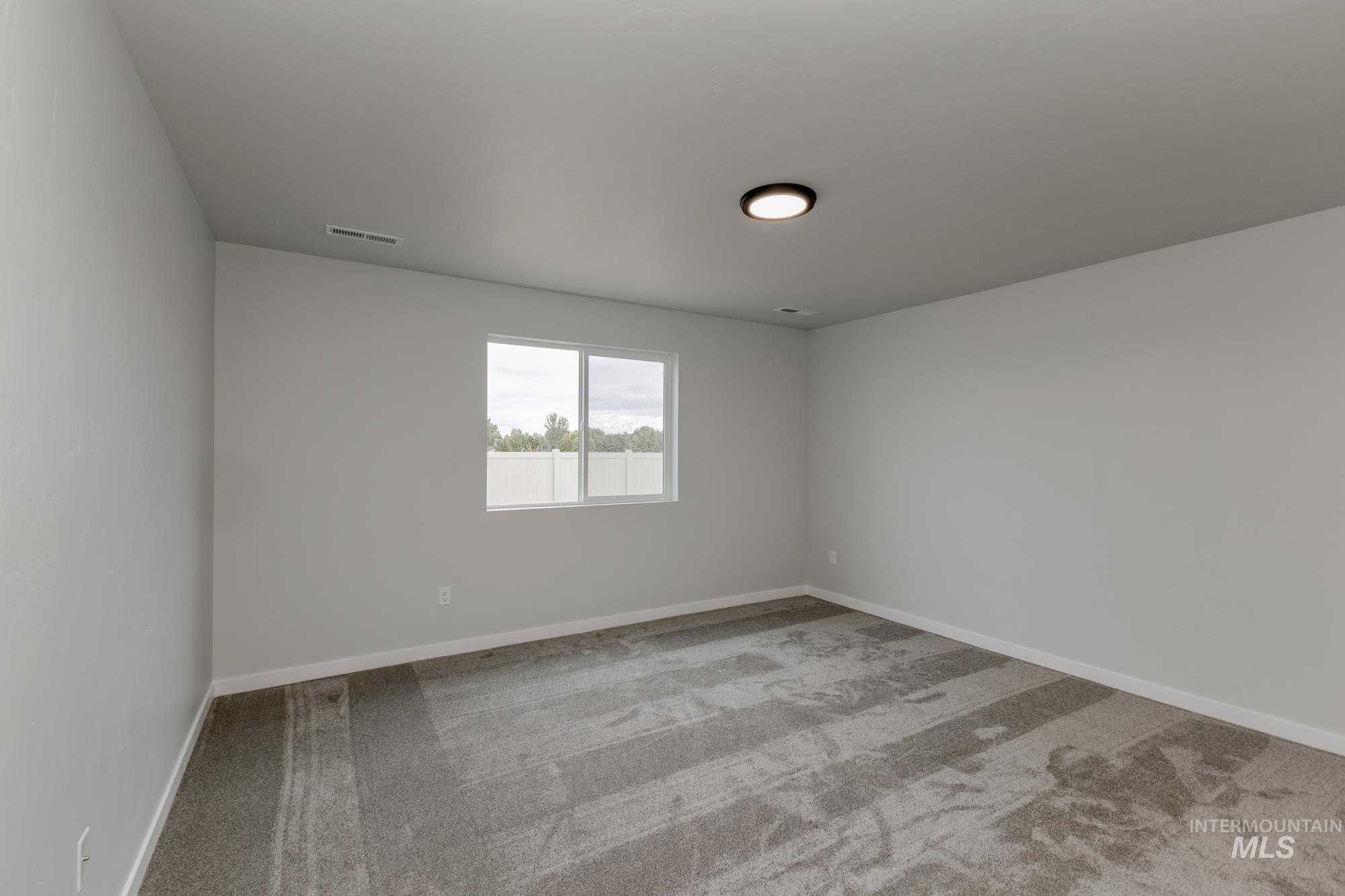 2562 W Tar Sands Dr Property Photo 15