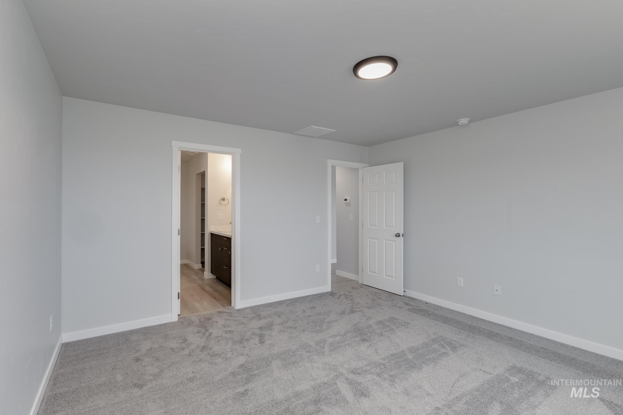 2562 W Tar Sands Dr Property Photo 16