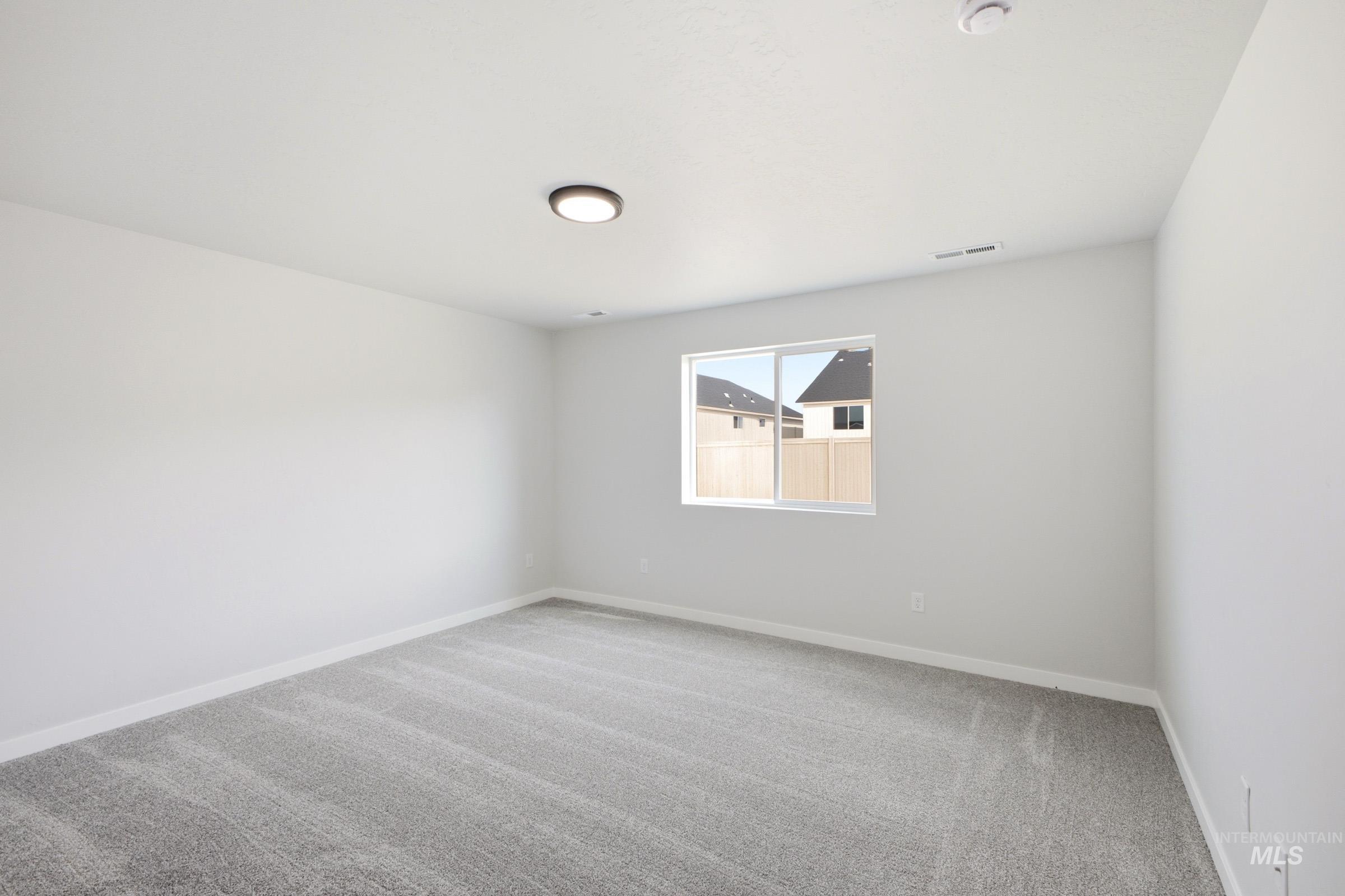 2562 W Tar Sands Dr Property Photo 17