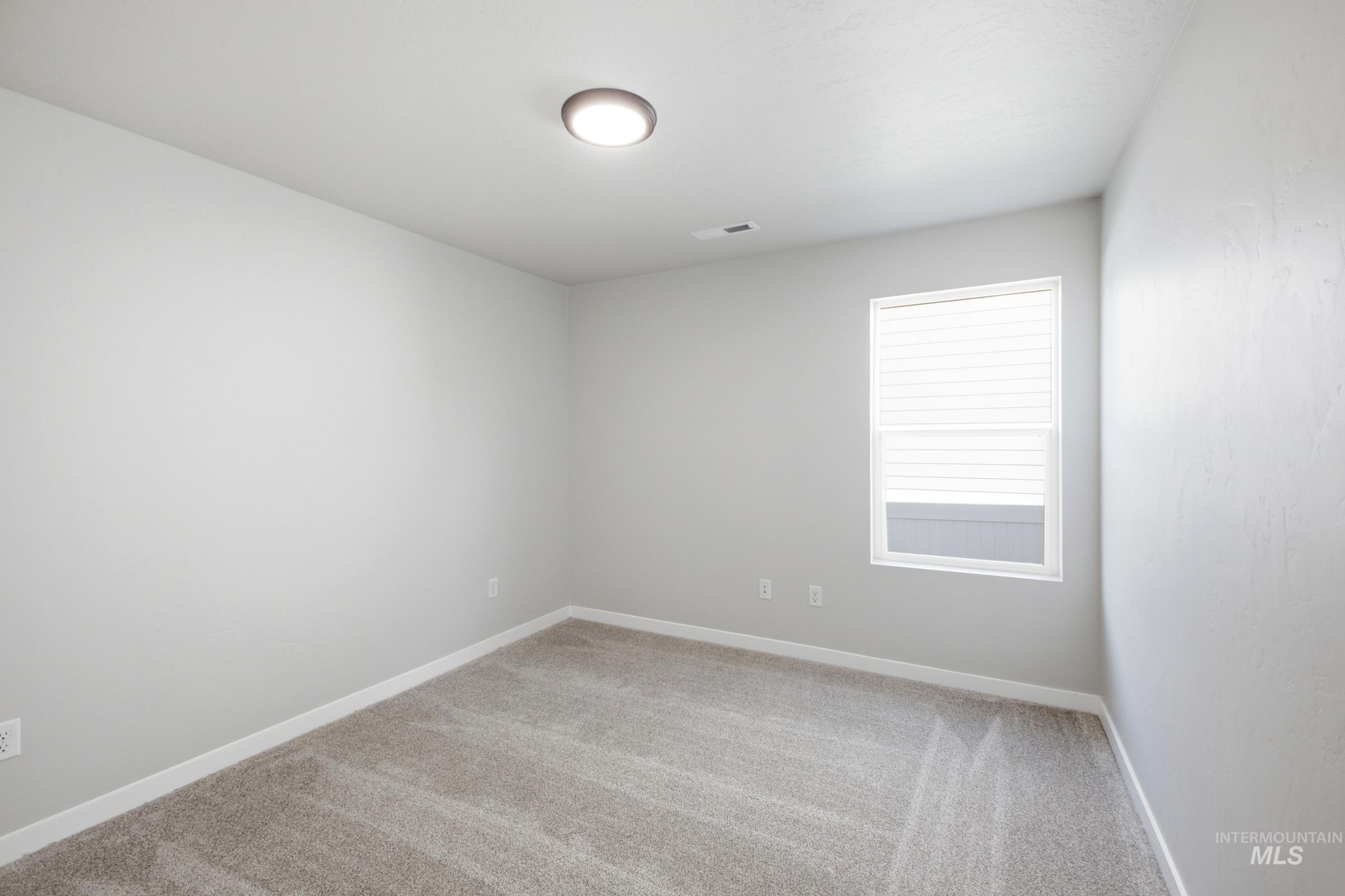 2570 W Tar Sands Dr Property Photo 9