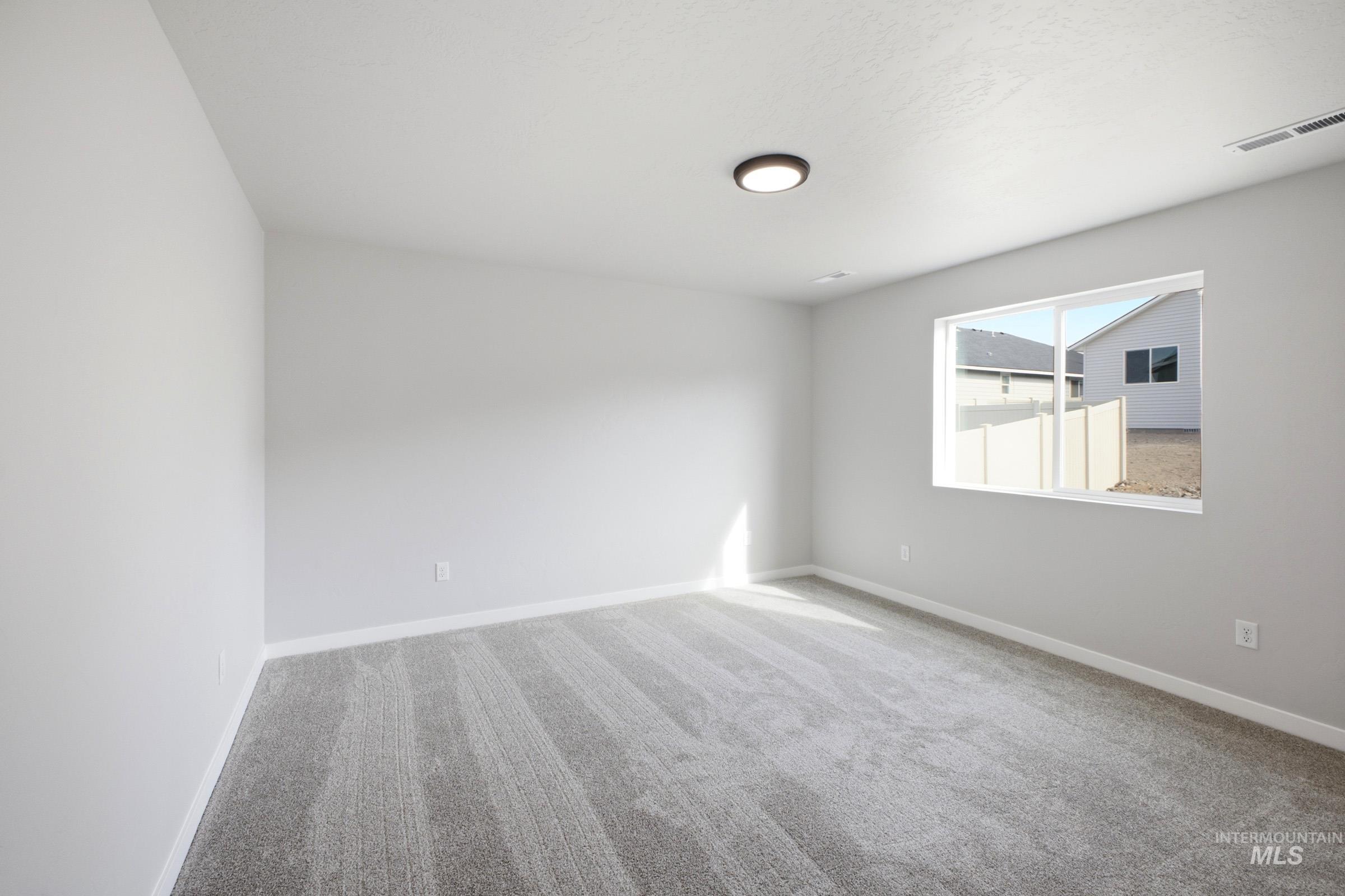 2570 W Tar Sands Dr Property Photo 15