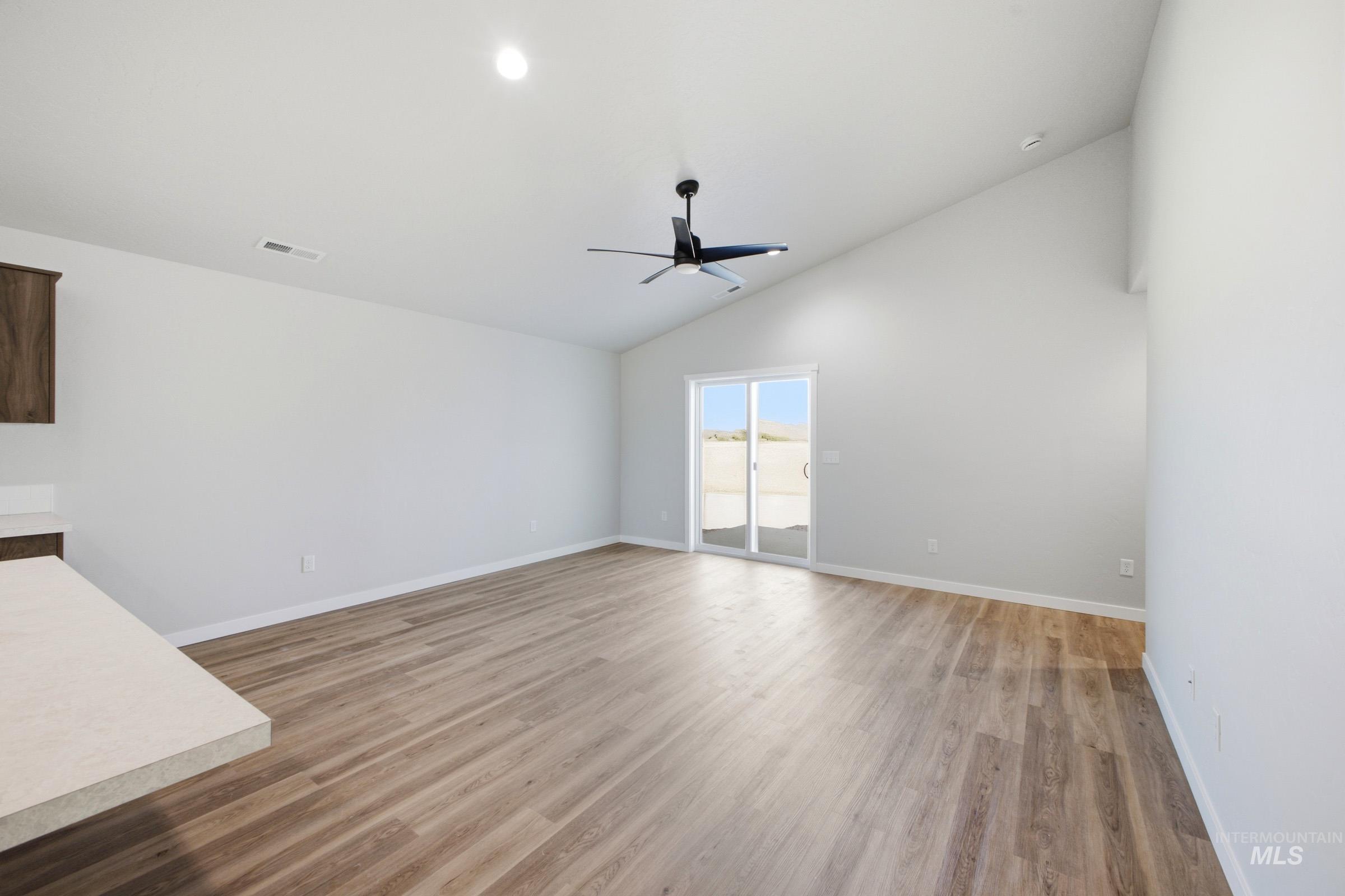 2334 W Penstemon St Property Photo 6