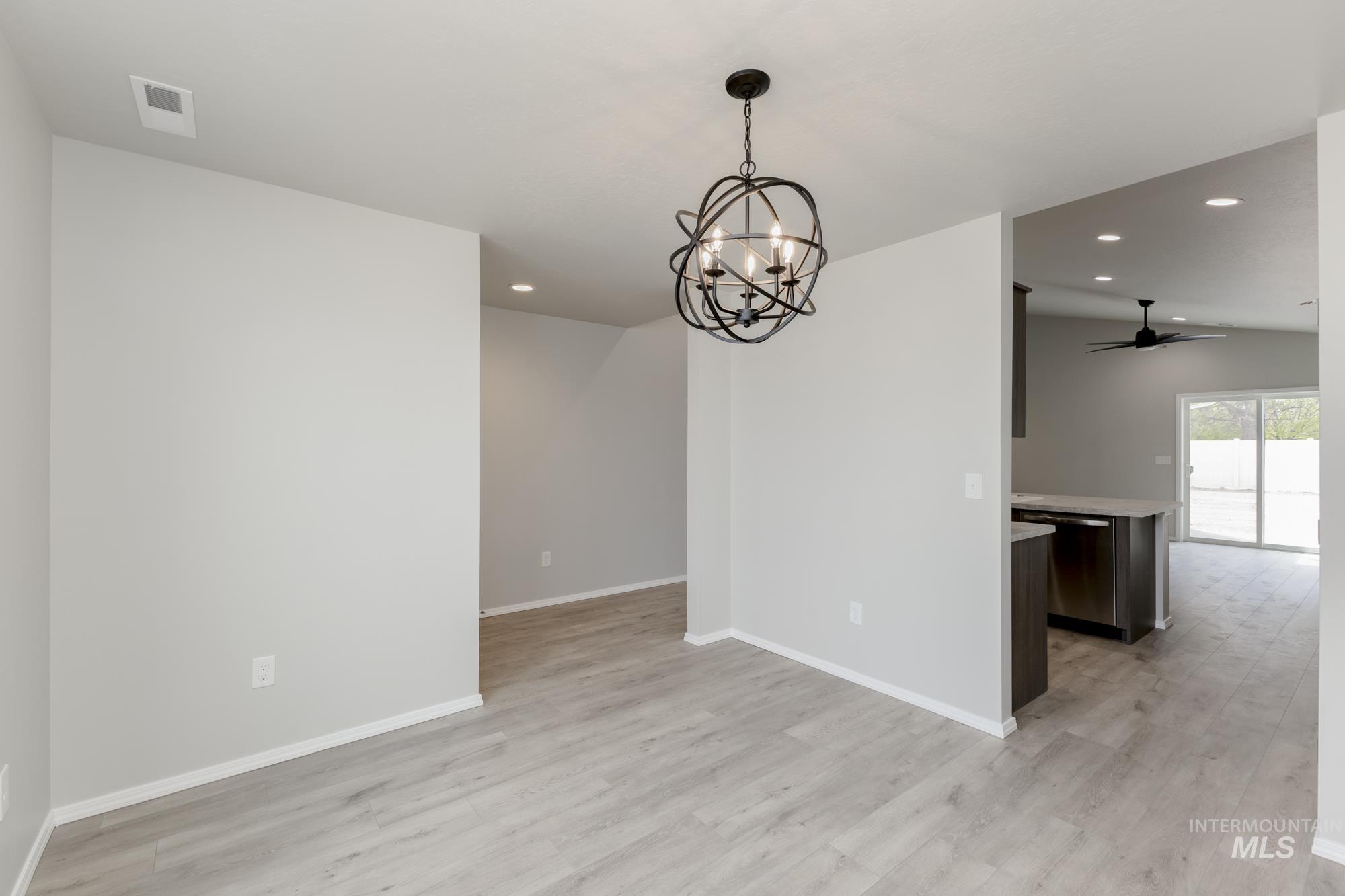 2334 W Penstemon St Property Photo 11