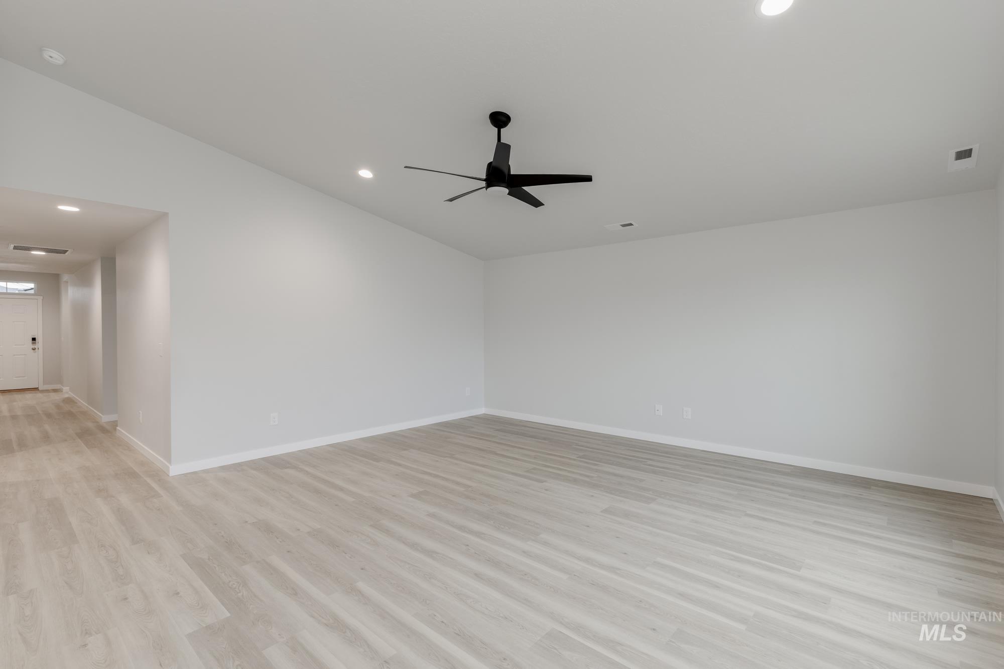 2348 W Penstemon St Property Photo 8