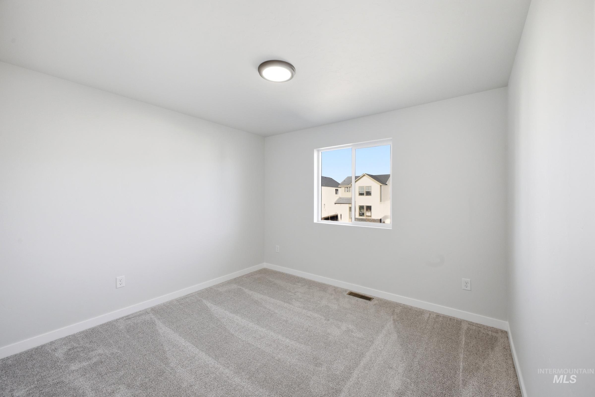 2072 S Summerson Way Property Photo 12