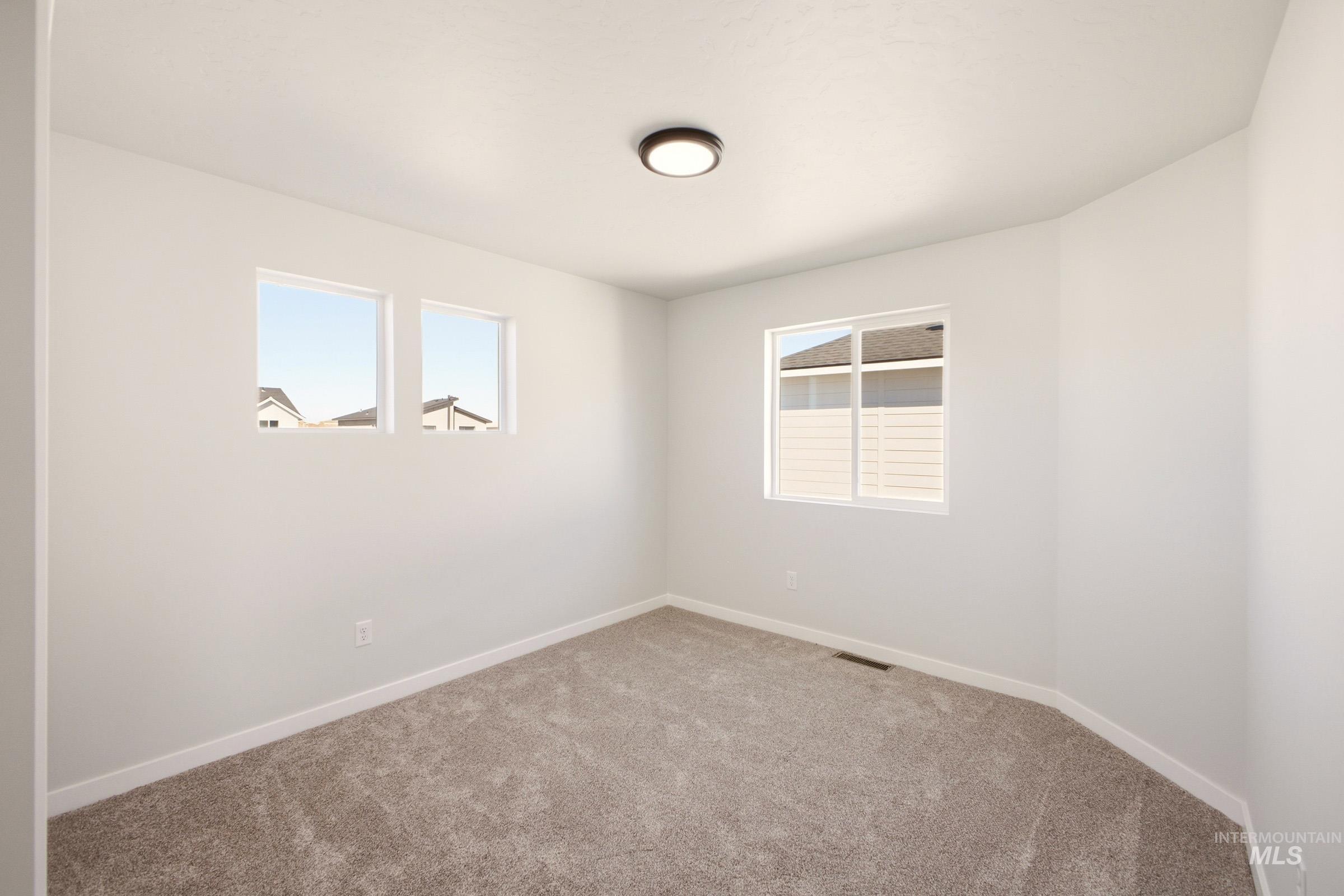 2072 S Summerson Way Property Photo 15
