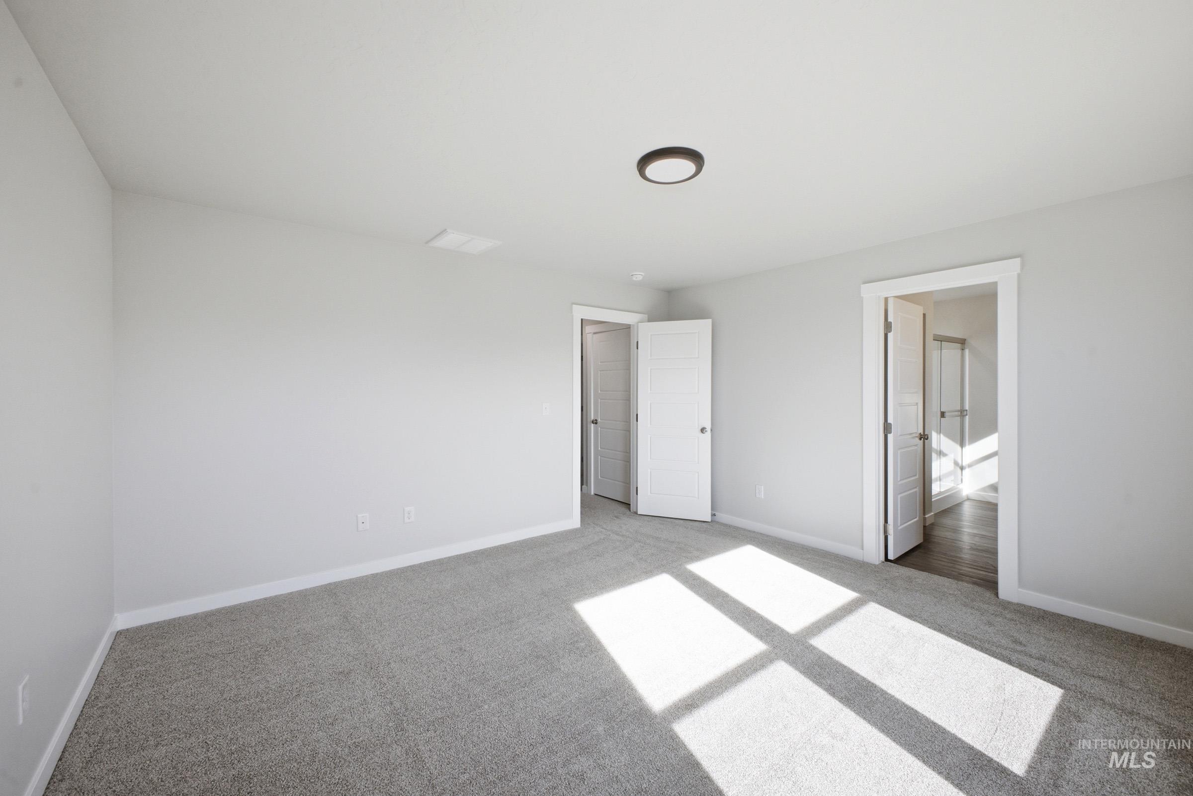 2072 S Summerson Way Property Photo 19