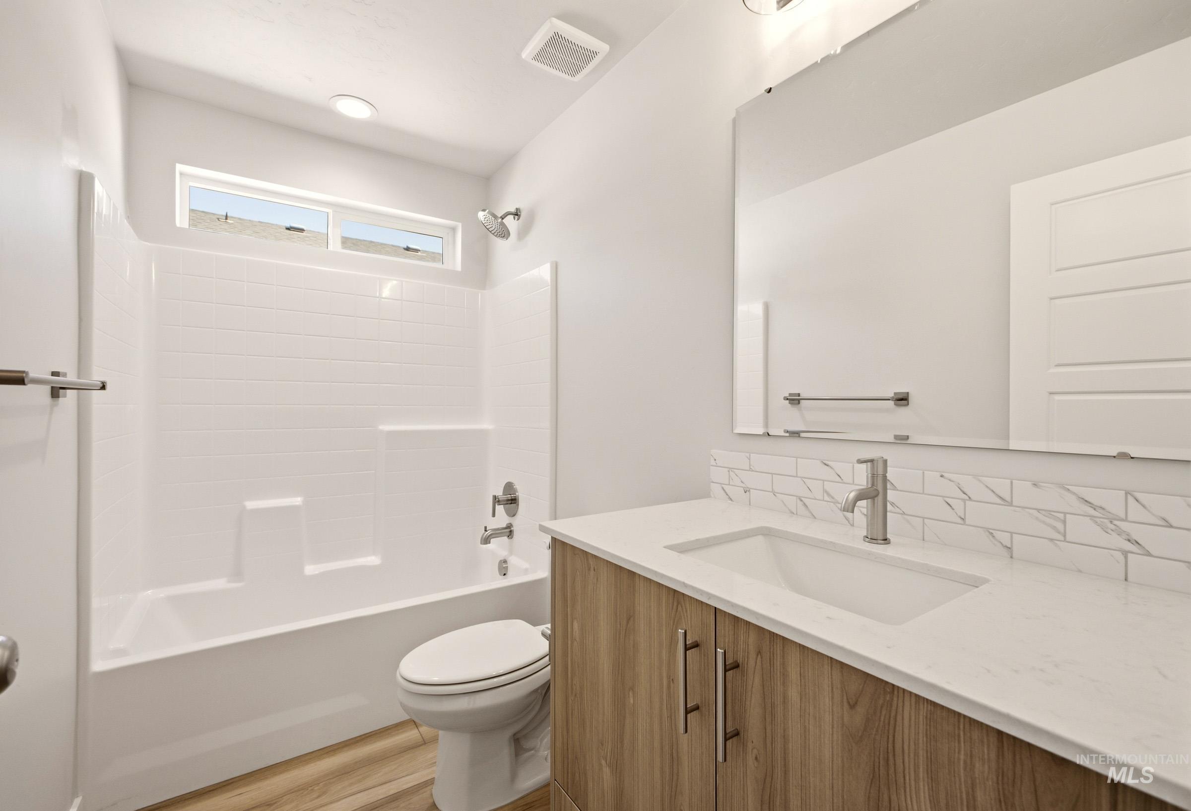 2072 S Summerson Way Property Photo 19