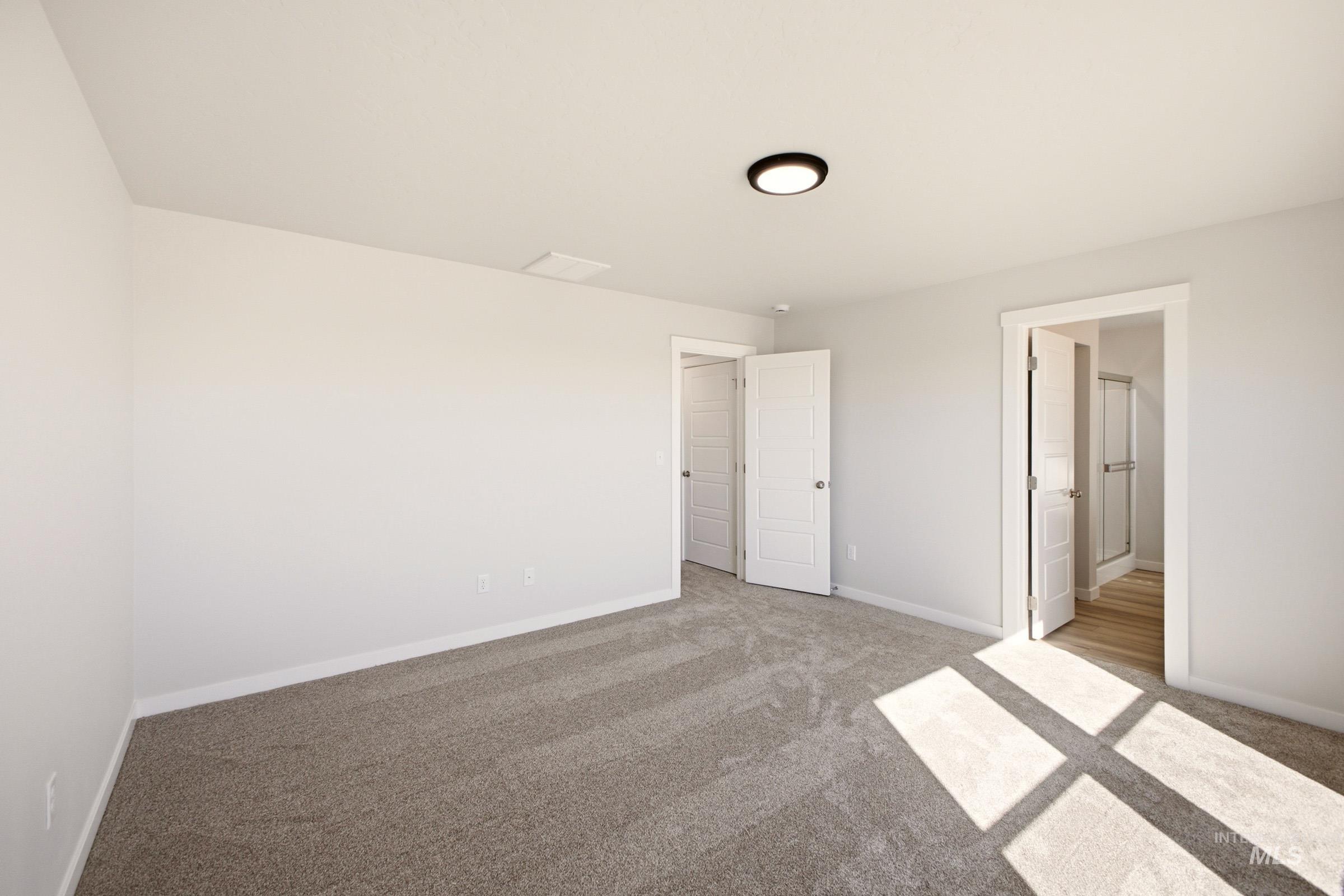 2072 S Summerson Way Property Photo 22