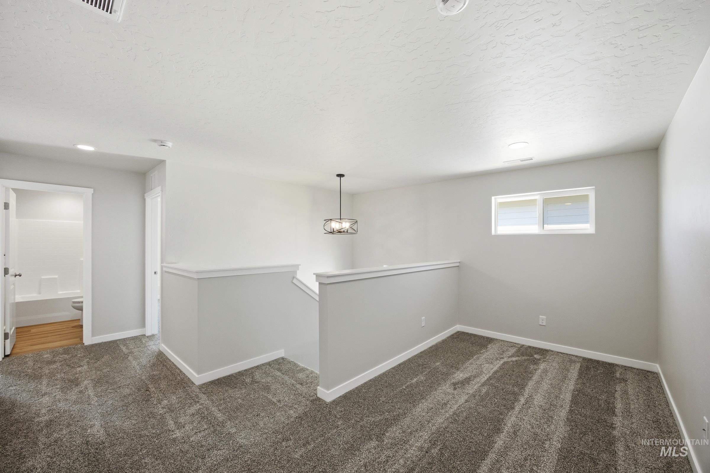 14068 Shiny Spruce St Property Photo 15