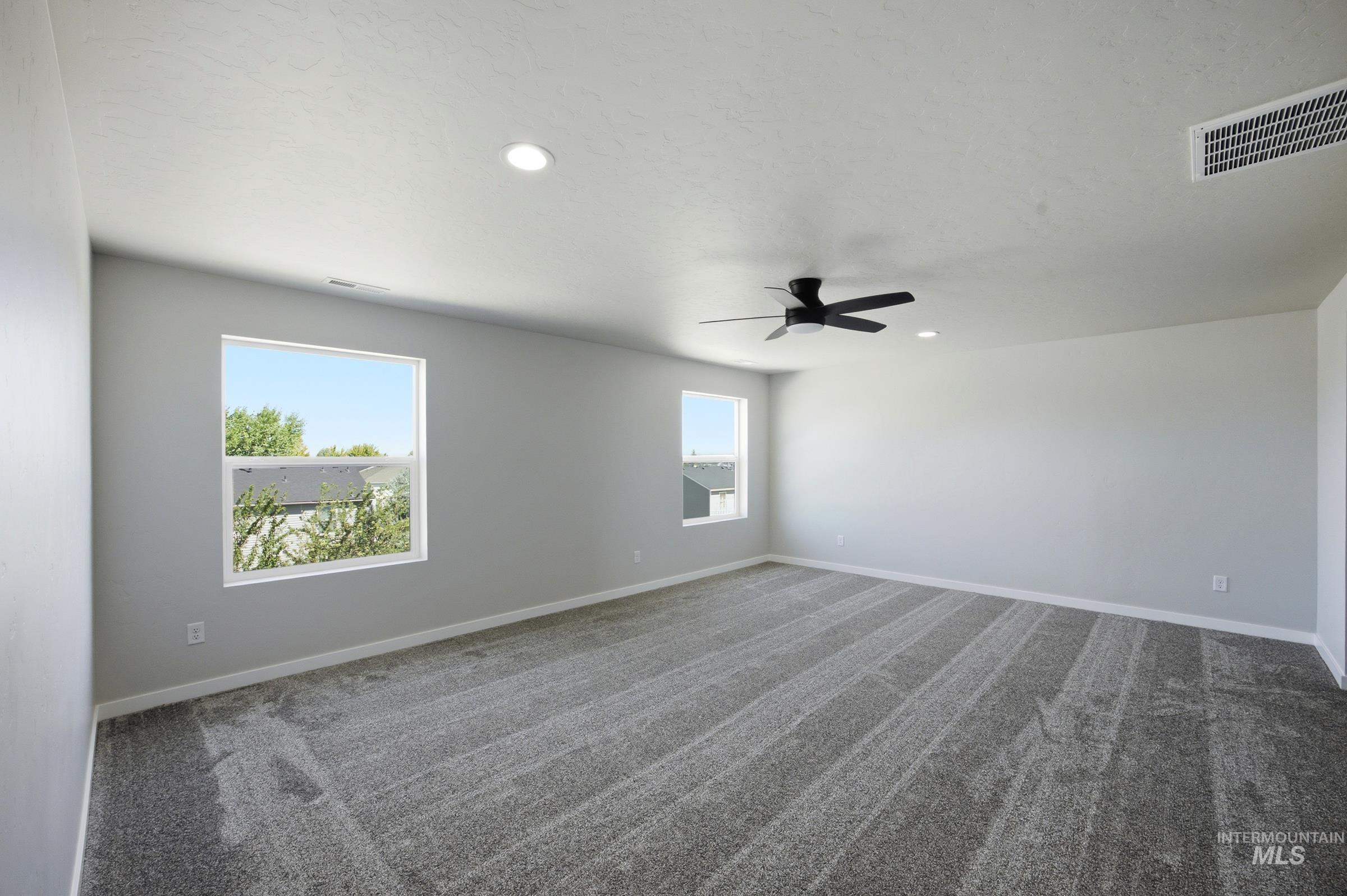 14068 Shiny Spruce St Property Photo 19