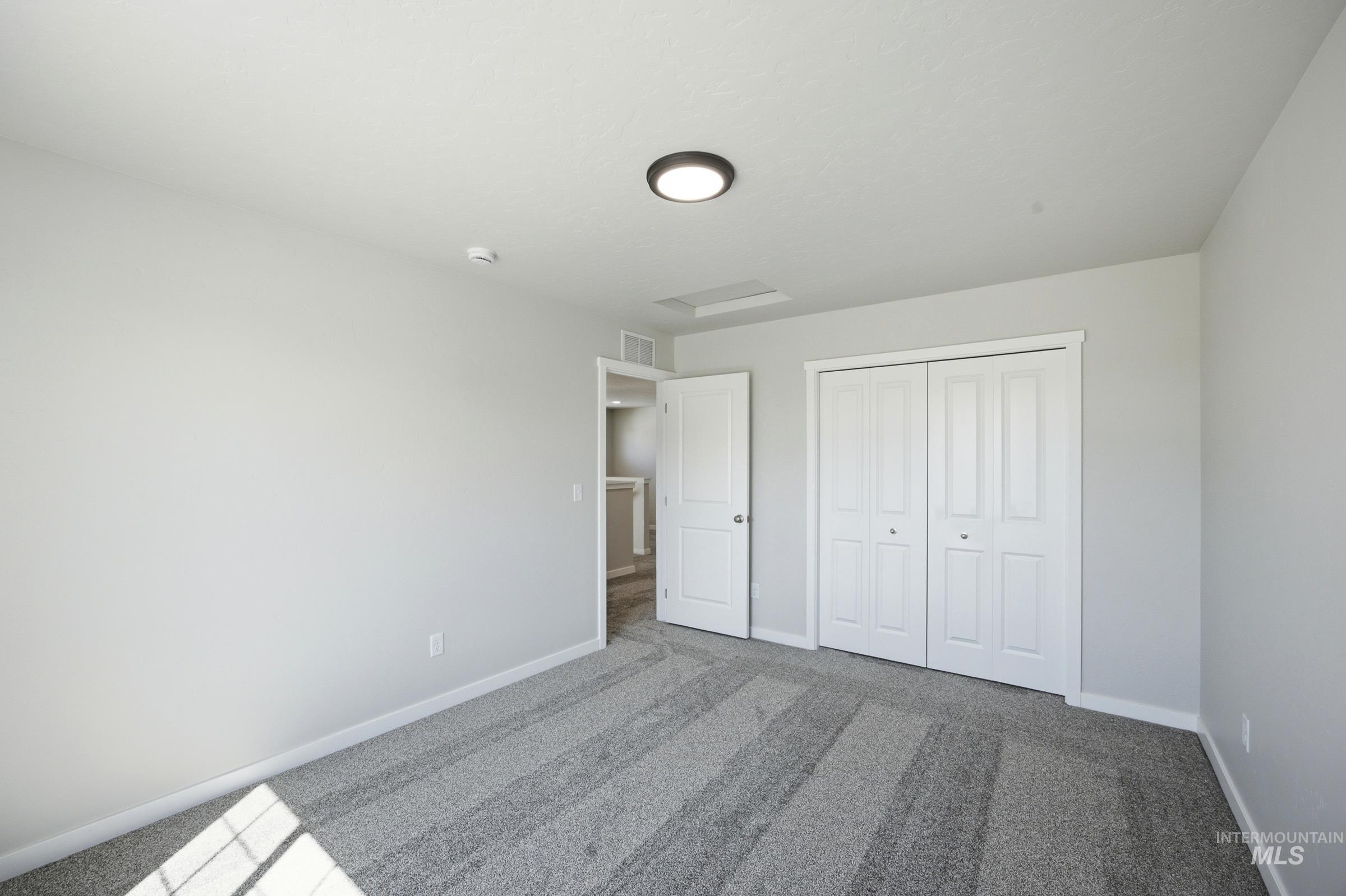 14068 Shiny Spruce St Property Photo 29