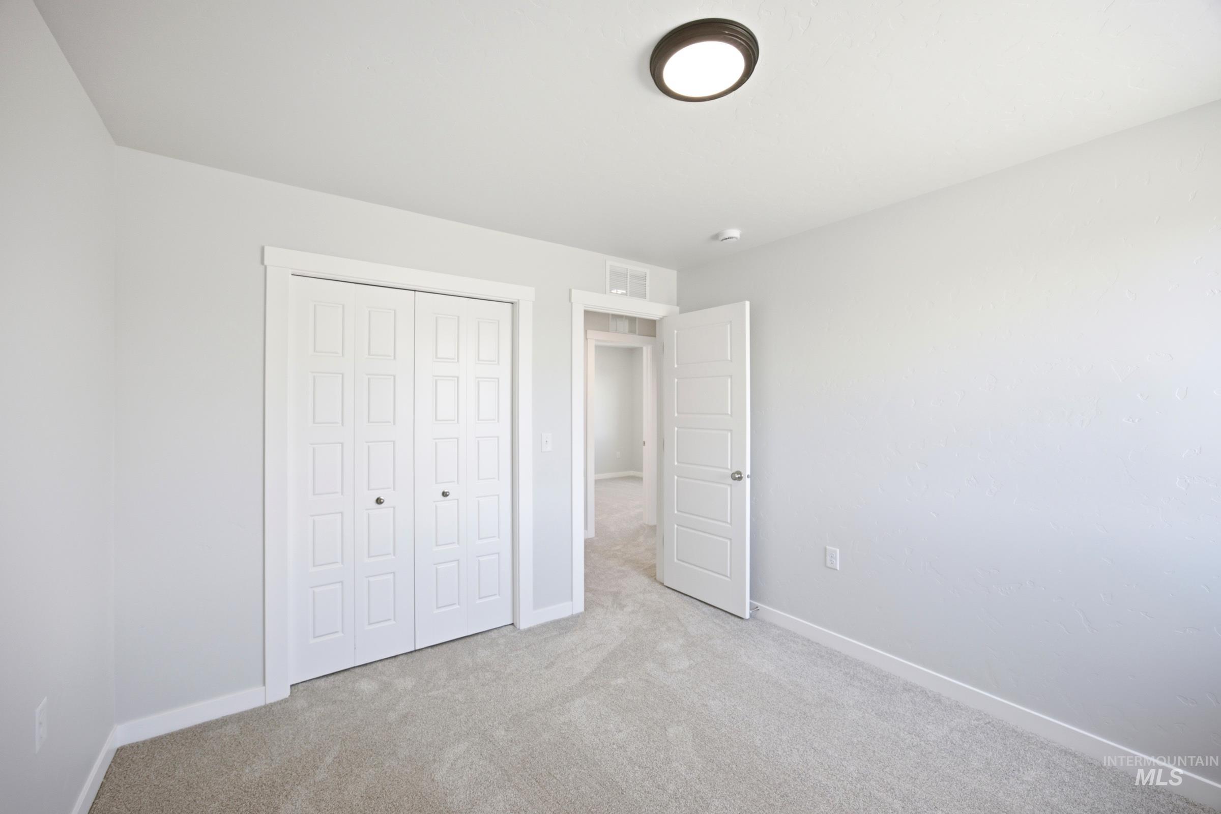 5409 S Edgecomb Way Property Photo 22