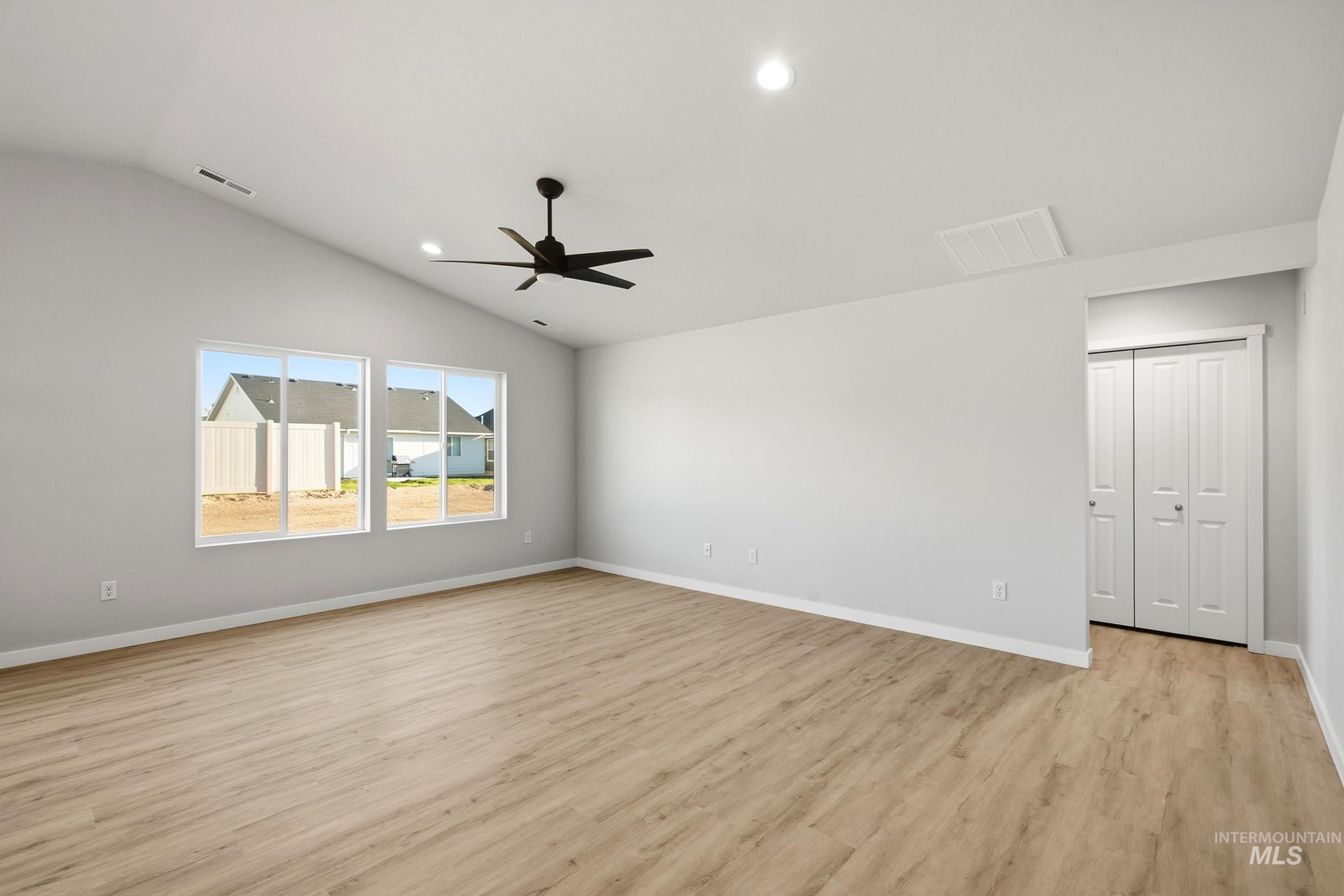 3790 E Freedom Tower Dr Property Photo 8