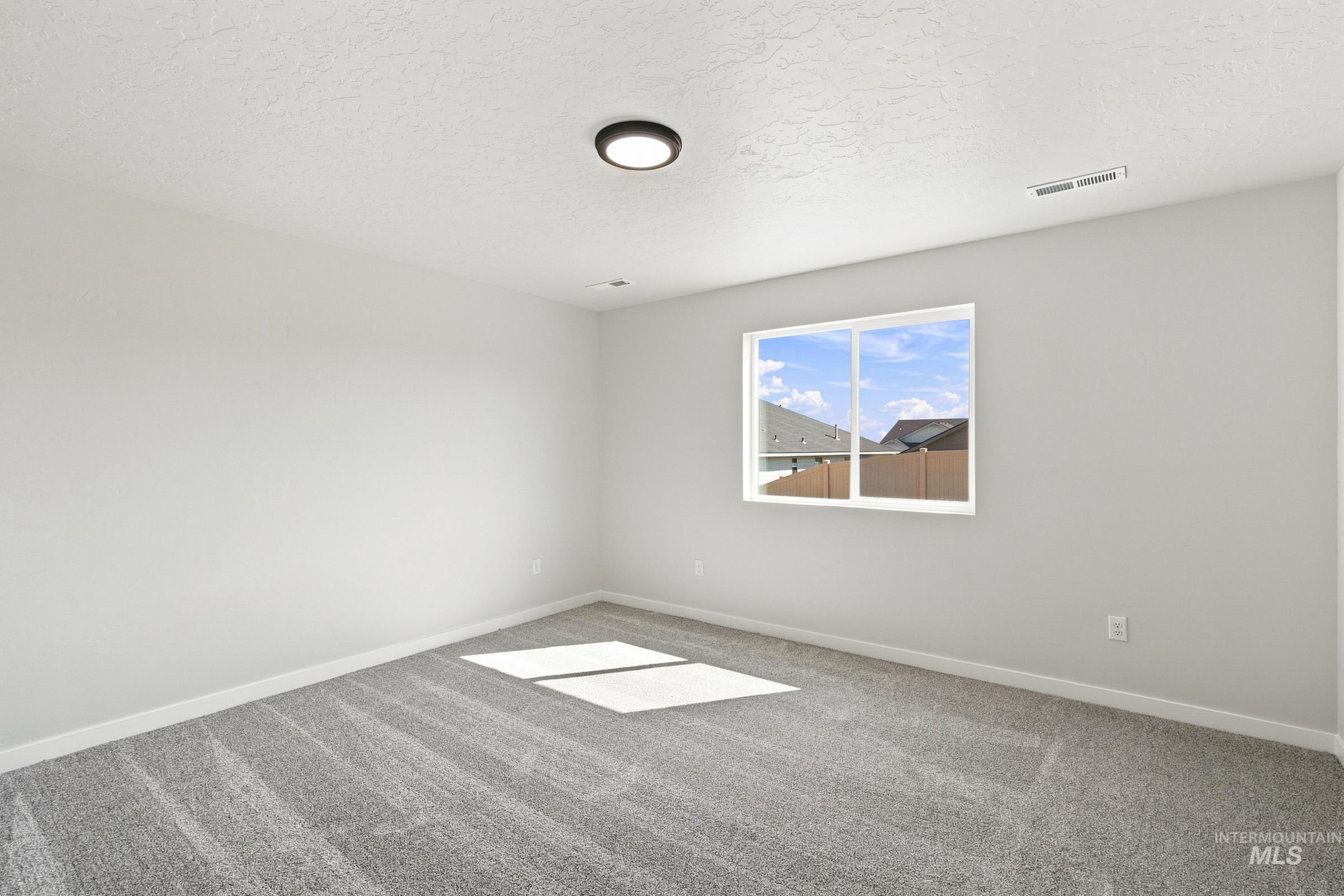 15388 Patriot Ave Property Photo 20