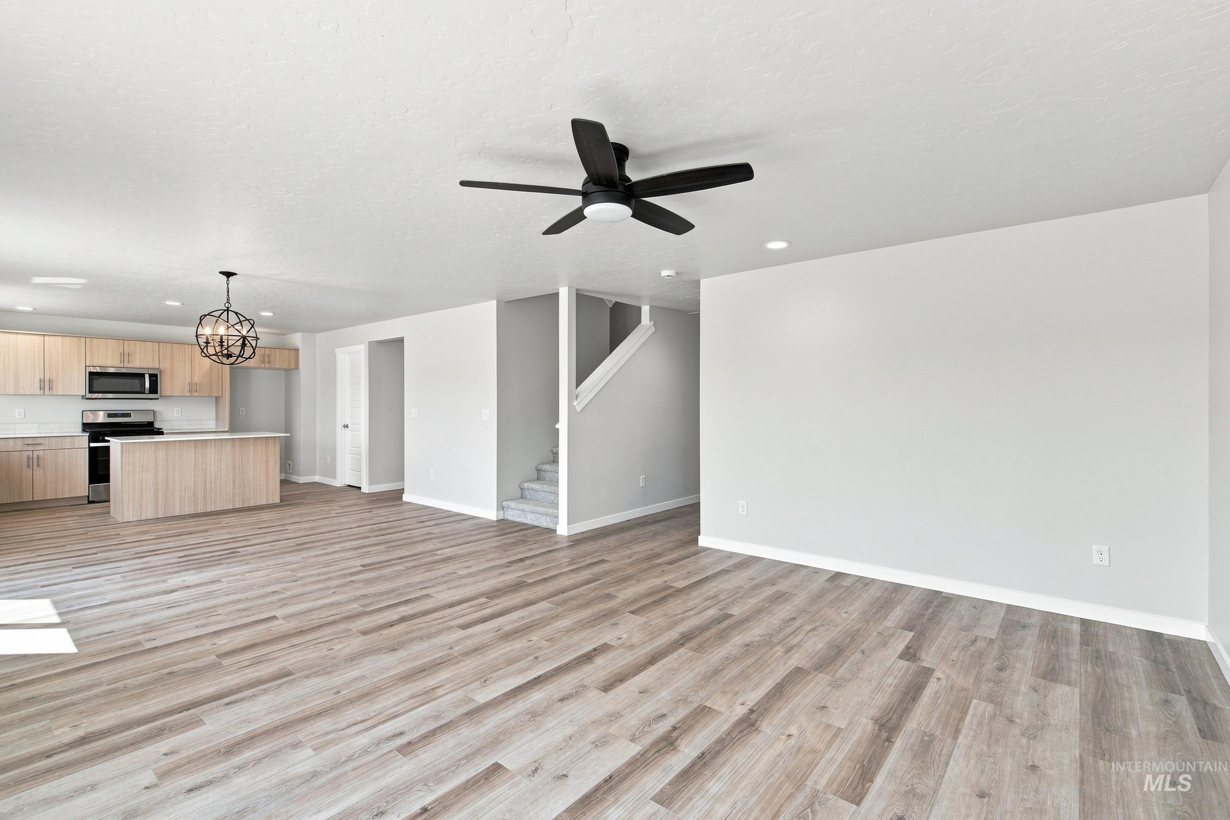 15376 Patriot Ave Property Photo 10