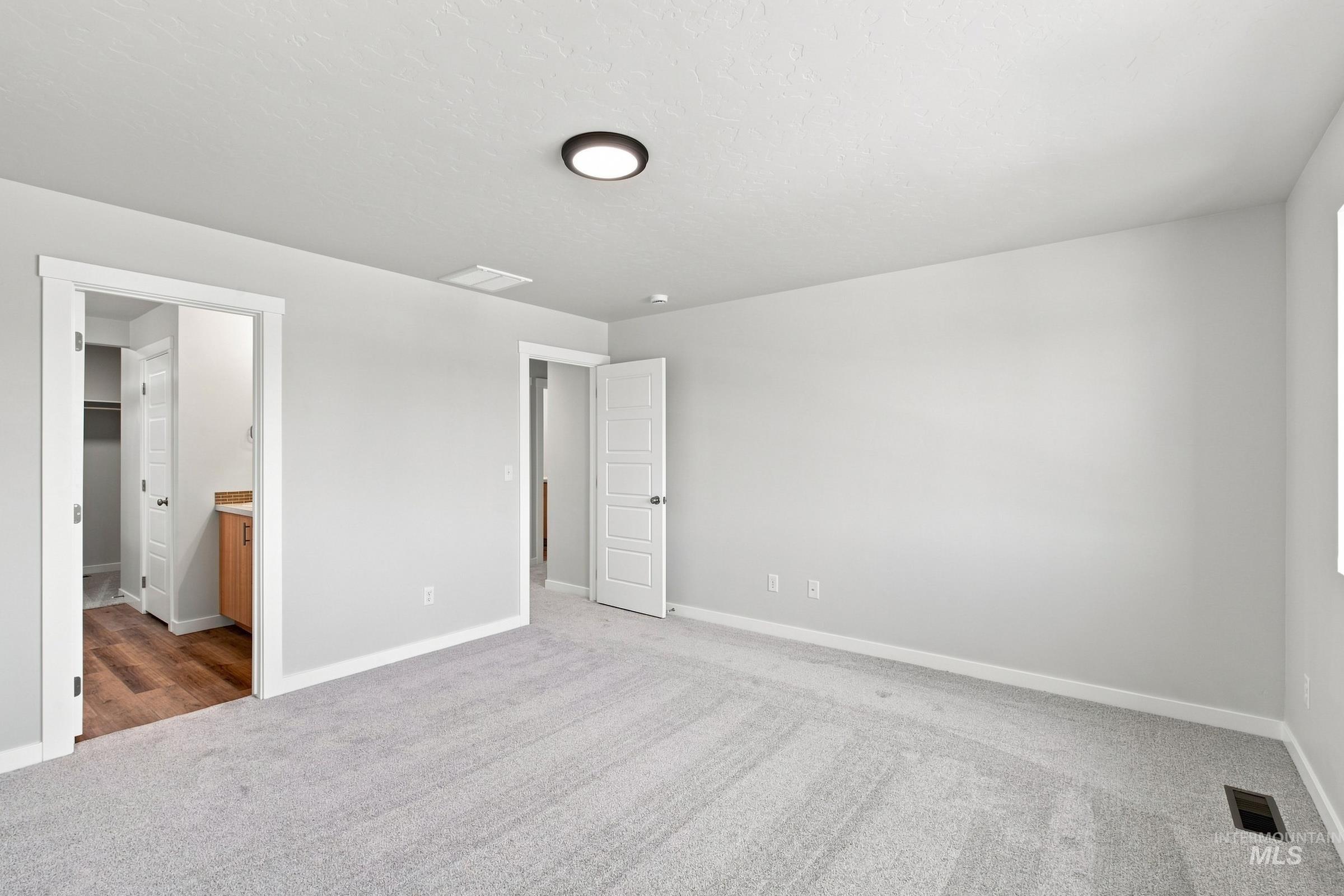 15376 Patriot Ave Property Photo 26