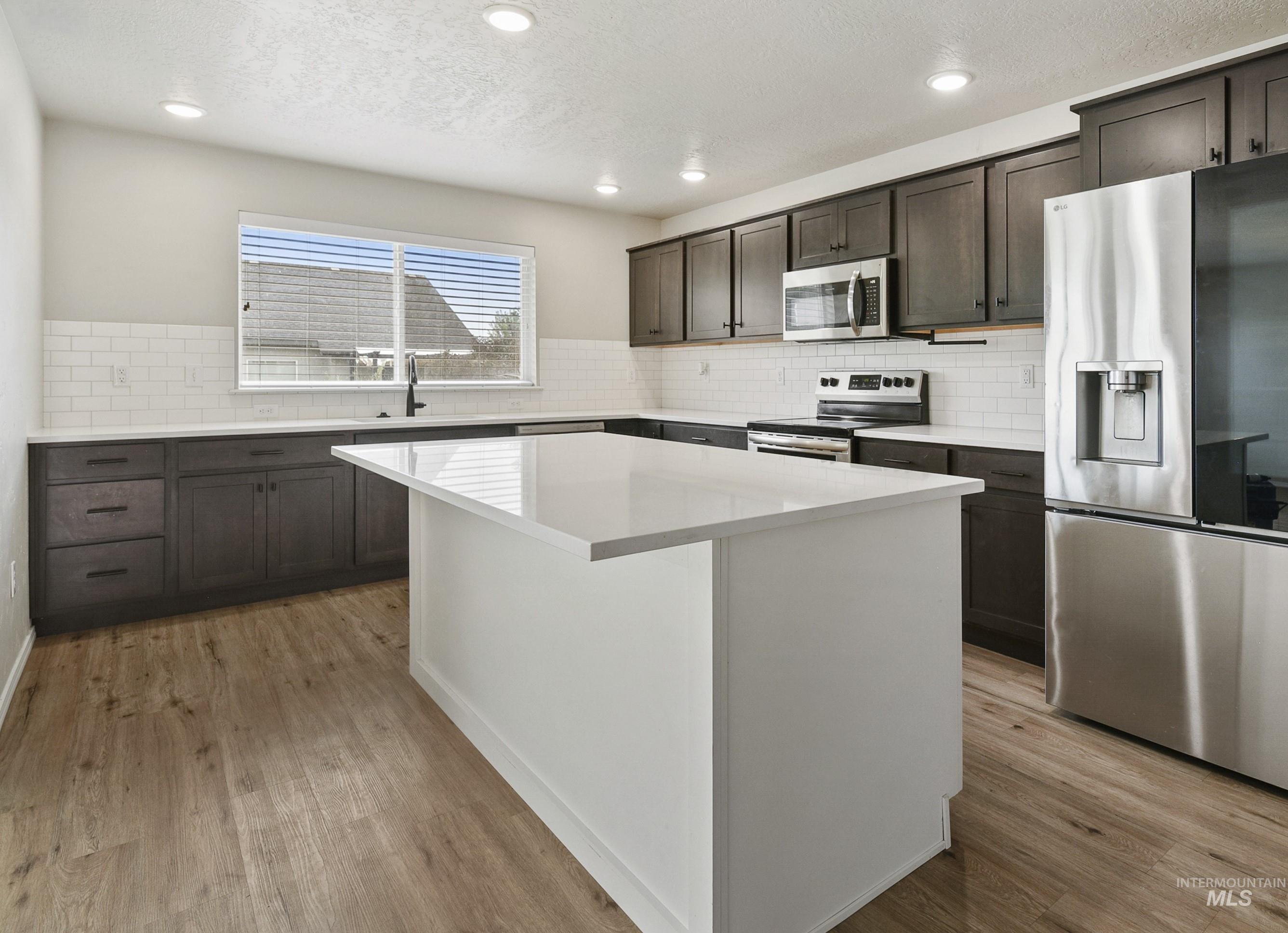 13178 S Wind River Ave Property Photo 2