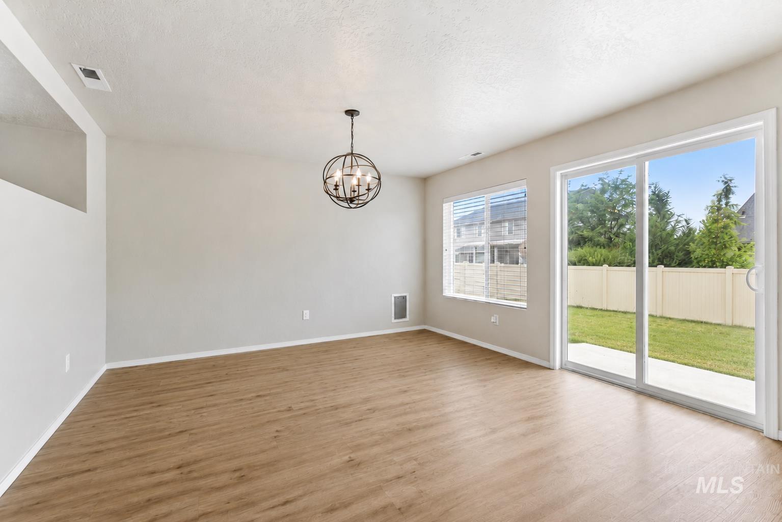 13178 S Wind River Ave Property Photo 5
