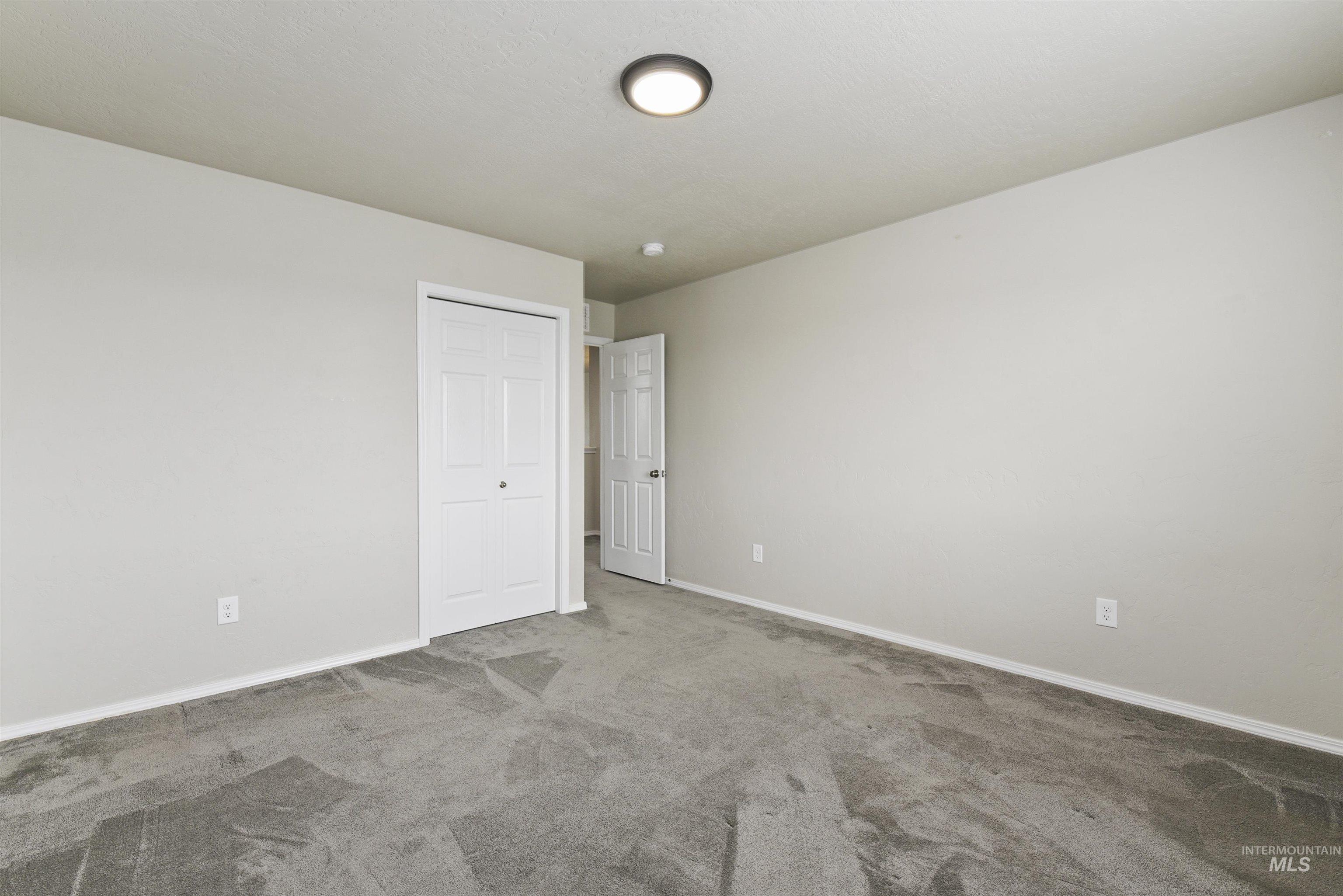 13178 S Wind River Ave Property Photo 25