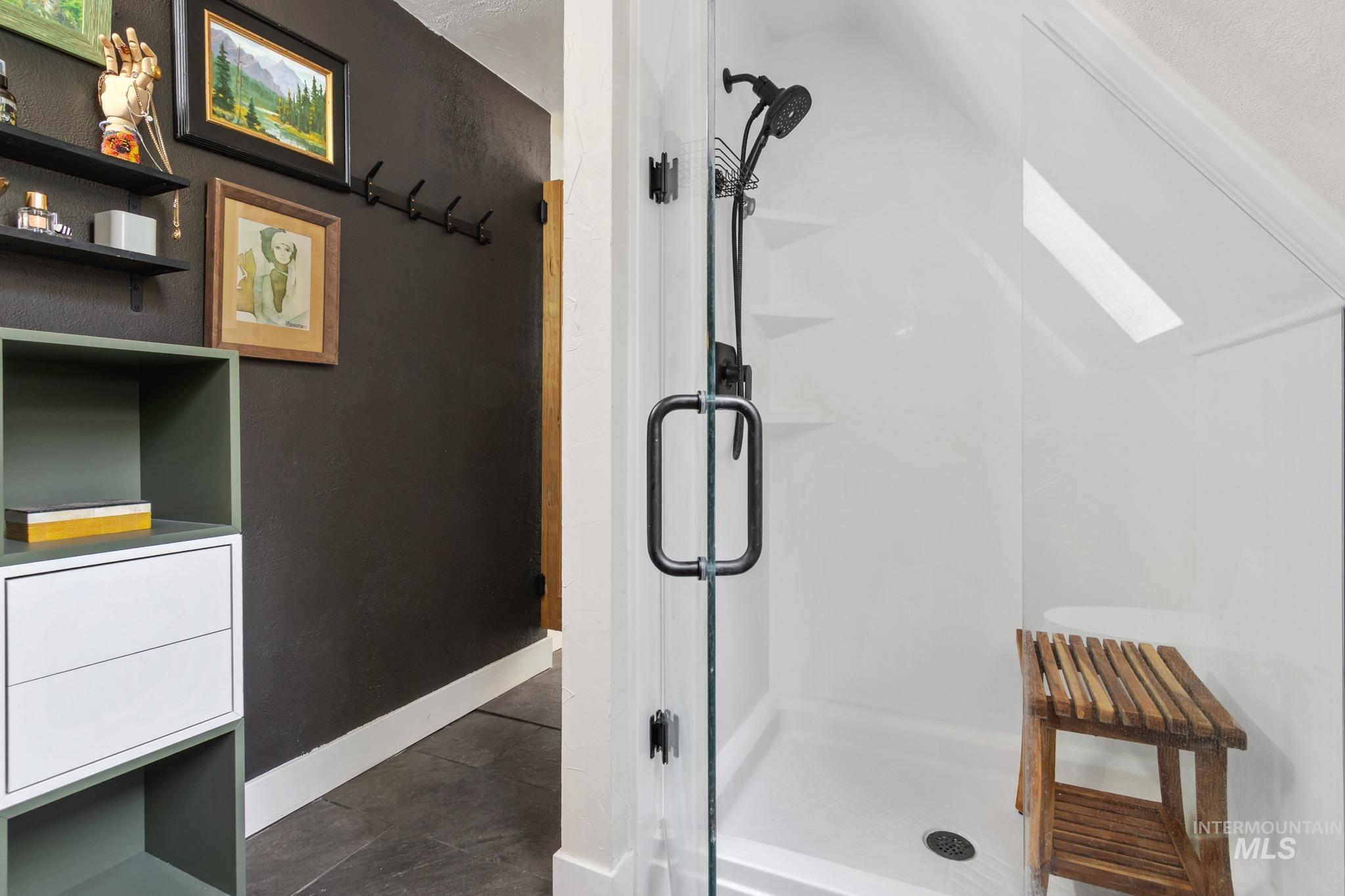 25 Park Lane Property Photo 10