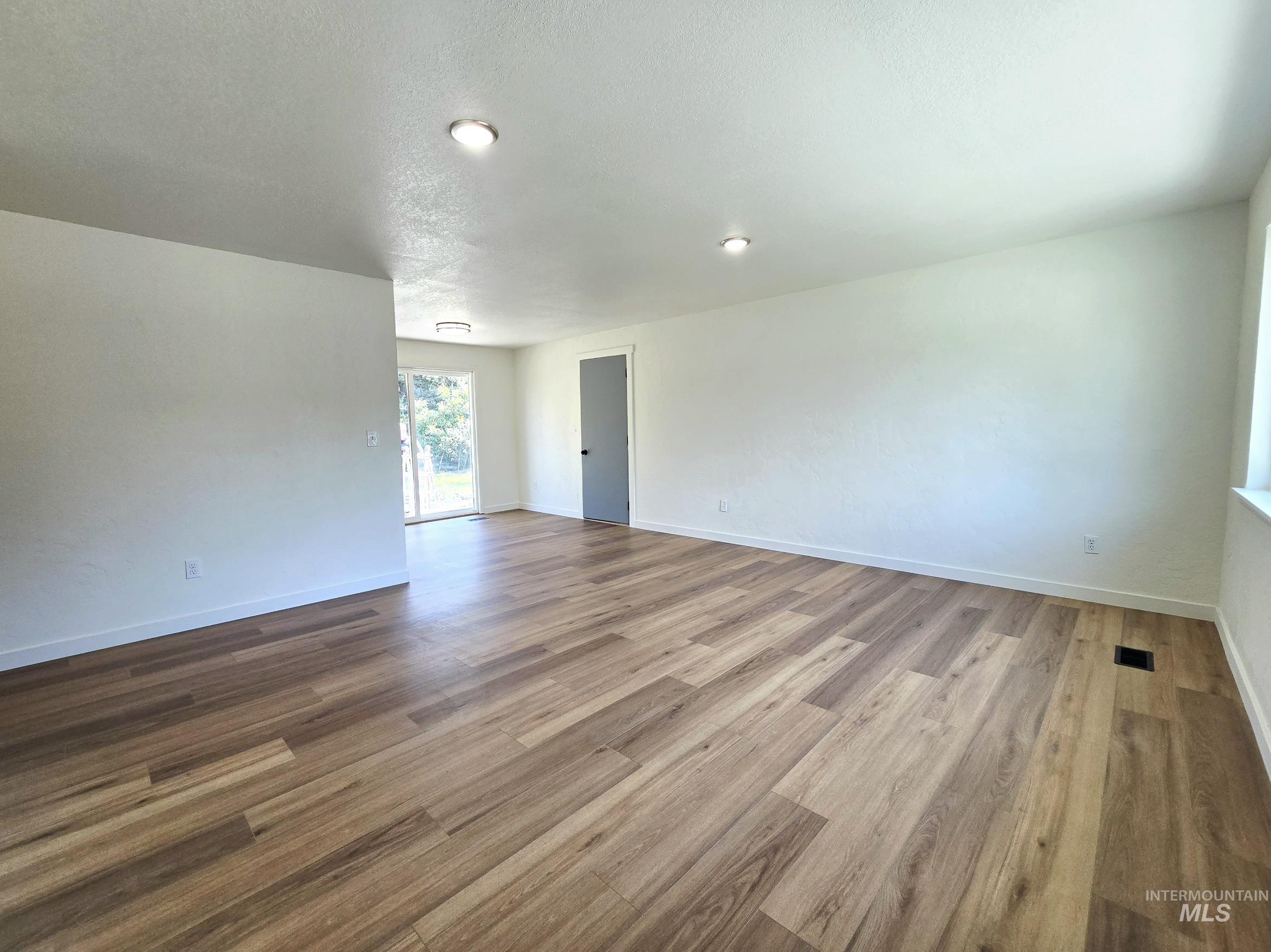 1104 Nw 13 Th Ave Property Photo 5