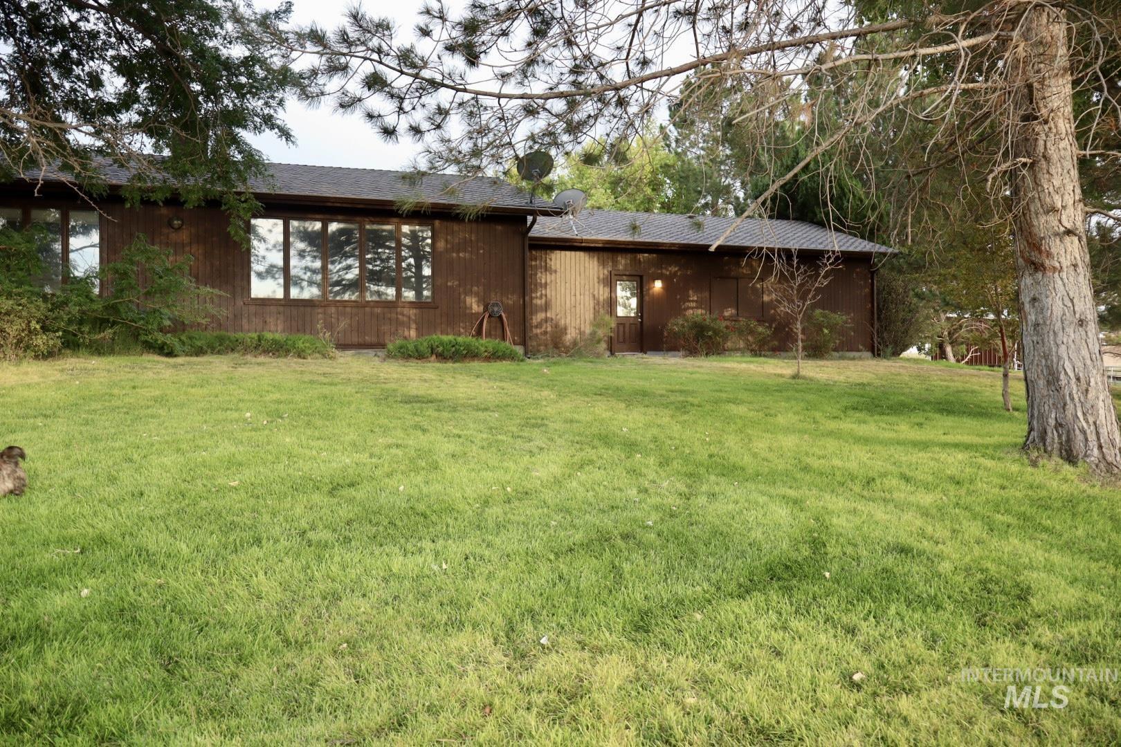 151 E 5600 N Property Photo 15