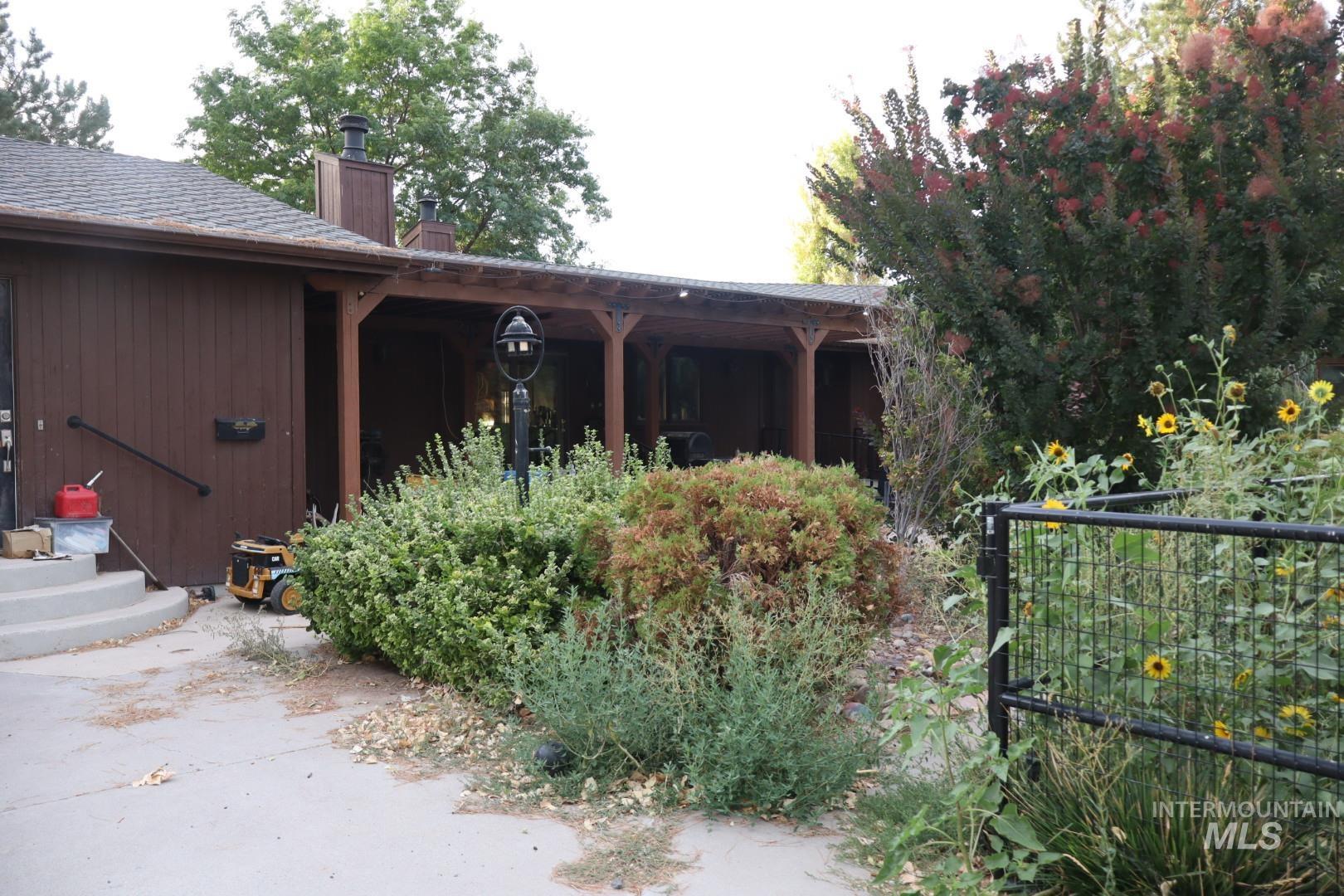 151 E 5600 N Property Photo 19