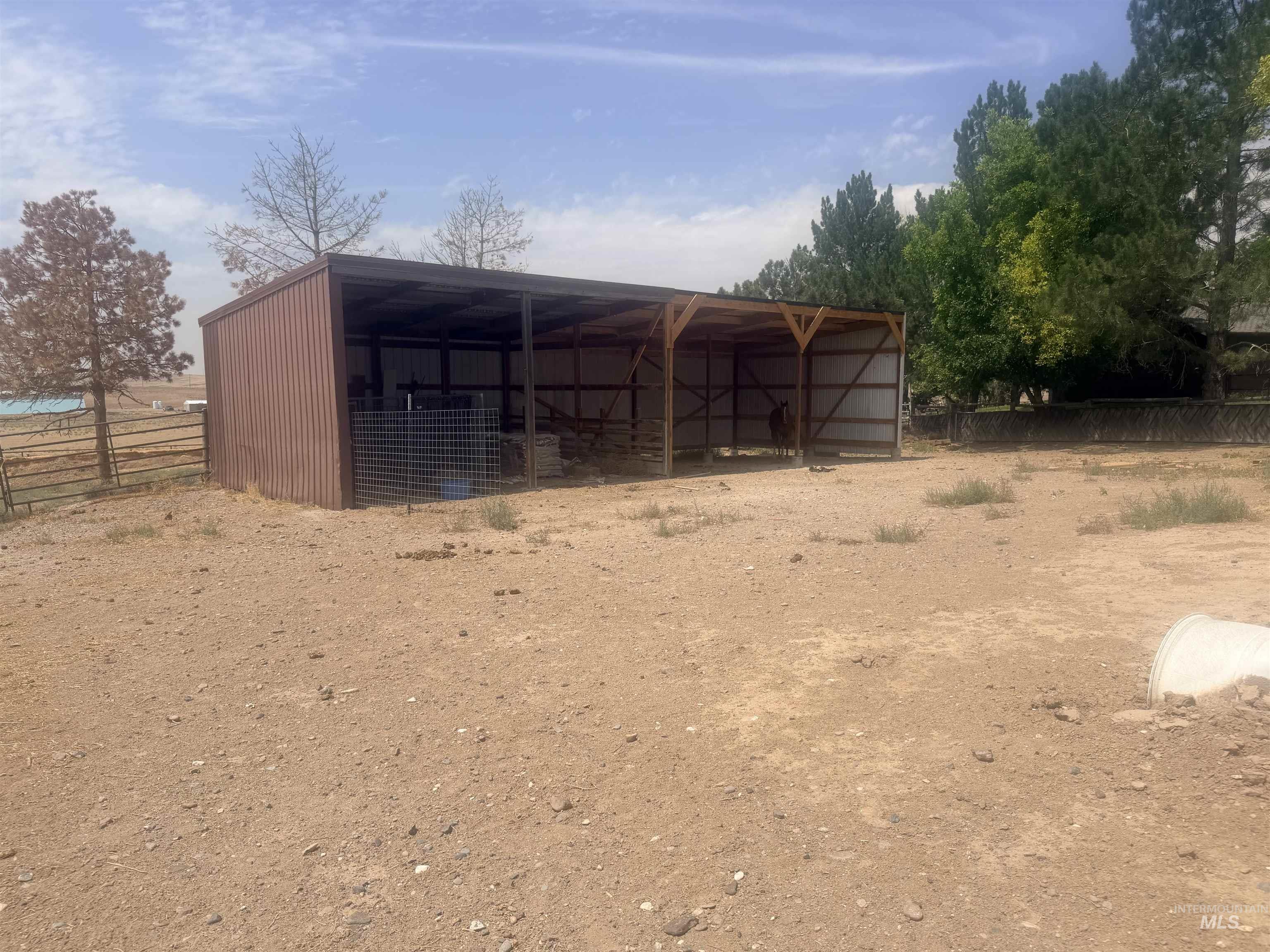 151 E 5600 N Property Photo 41
