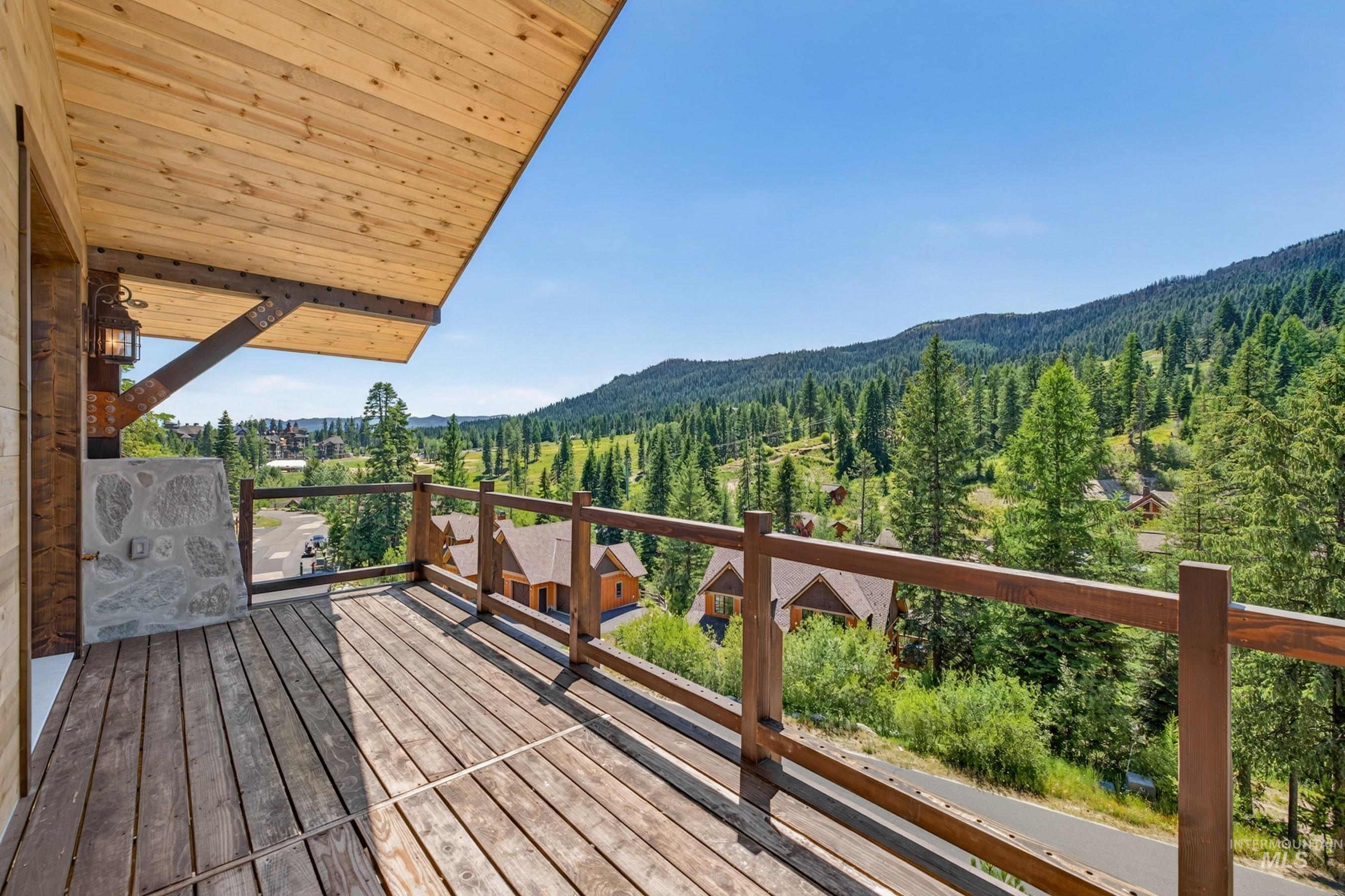 25 Haystack Court Property Photo 4