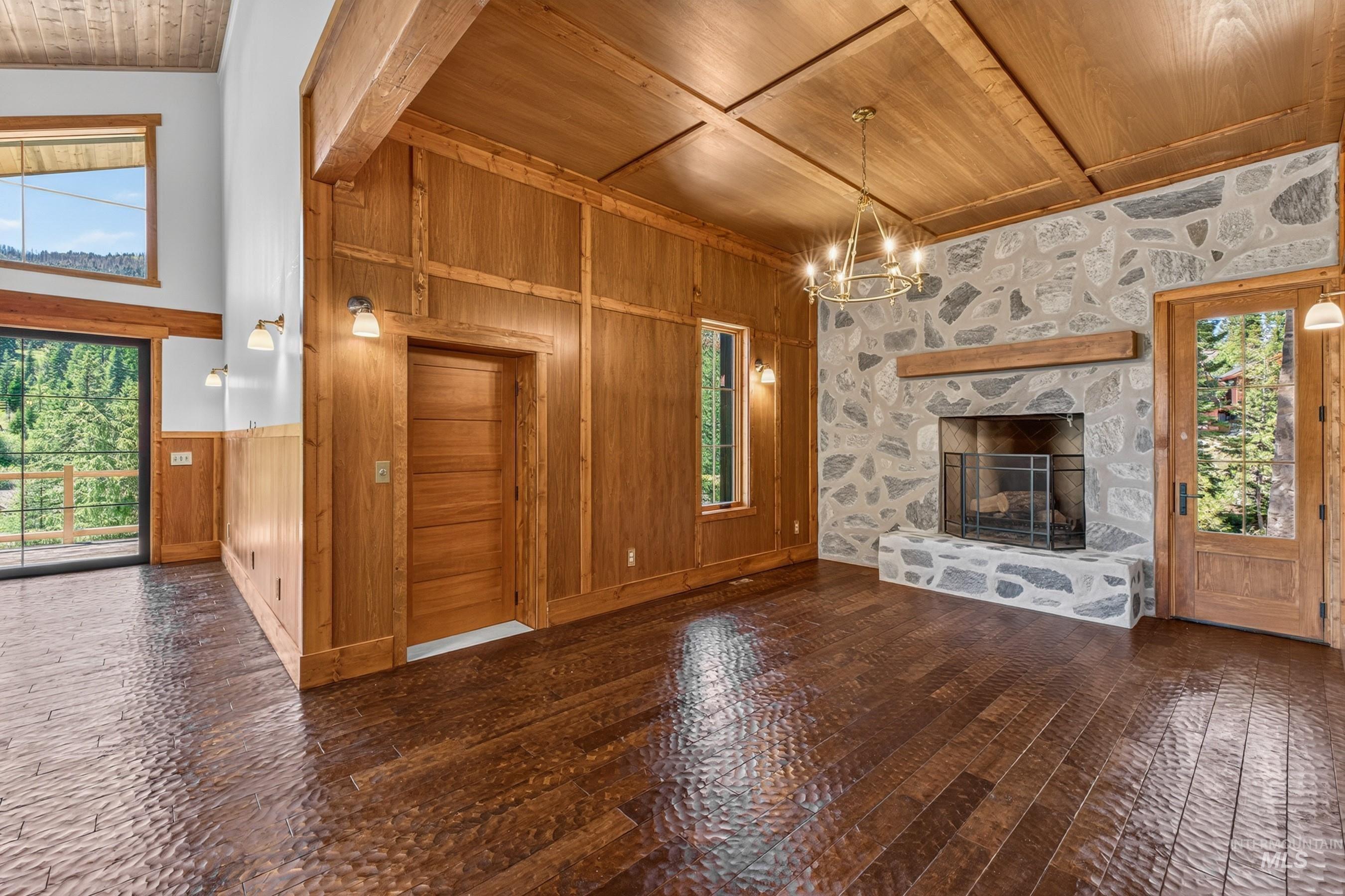 25 Haystack Court Property Photo 8