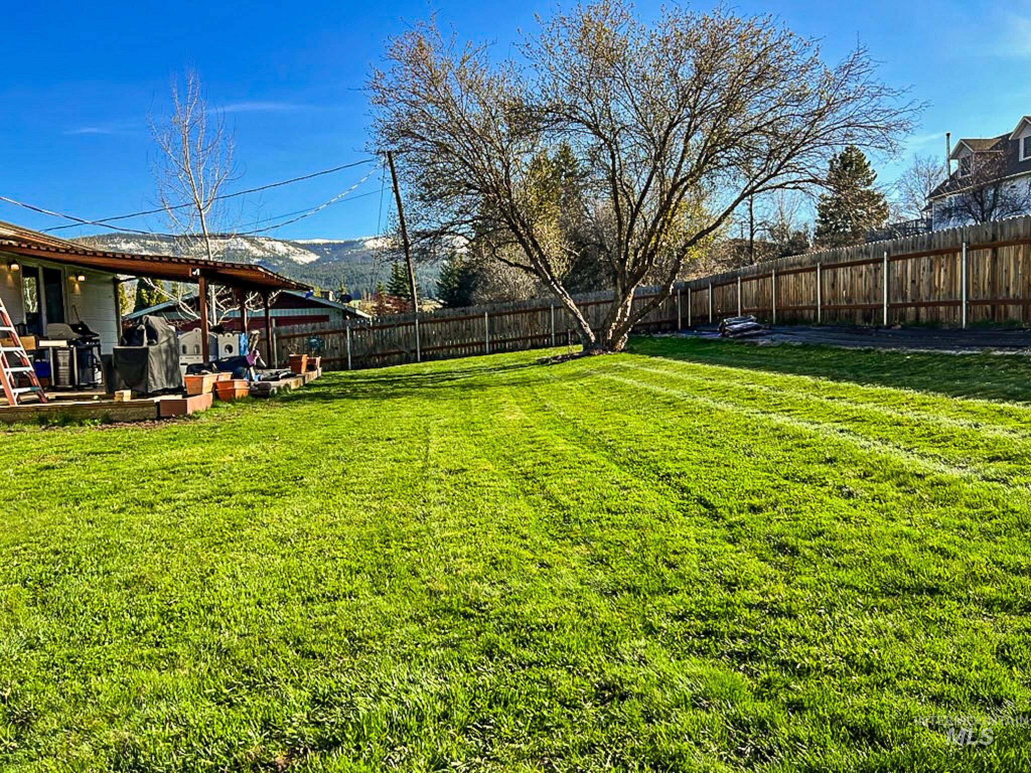 916 S Idaho Ave Property Photo 4
