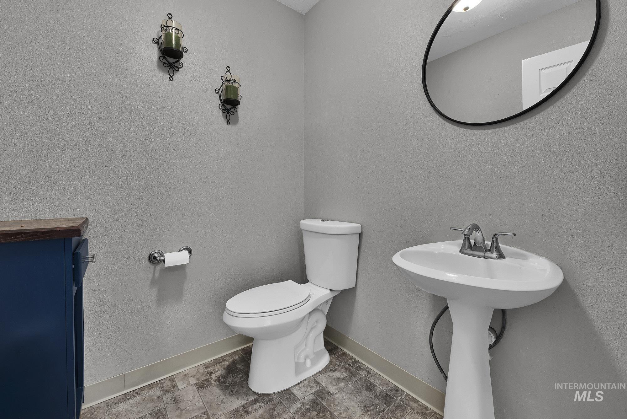 492 E Addeson St. Property Photo 33
