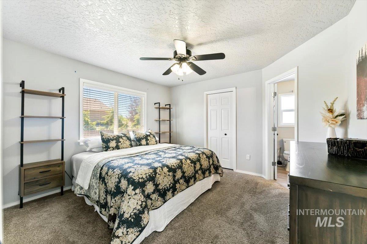 3309 Robinhood Loop Property Photo 17