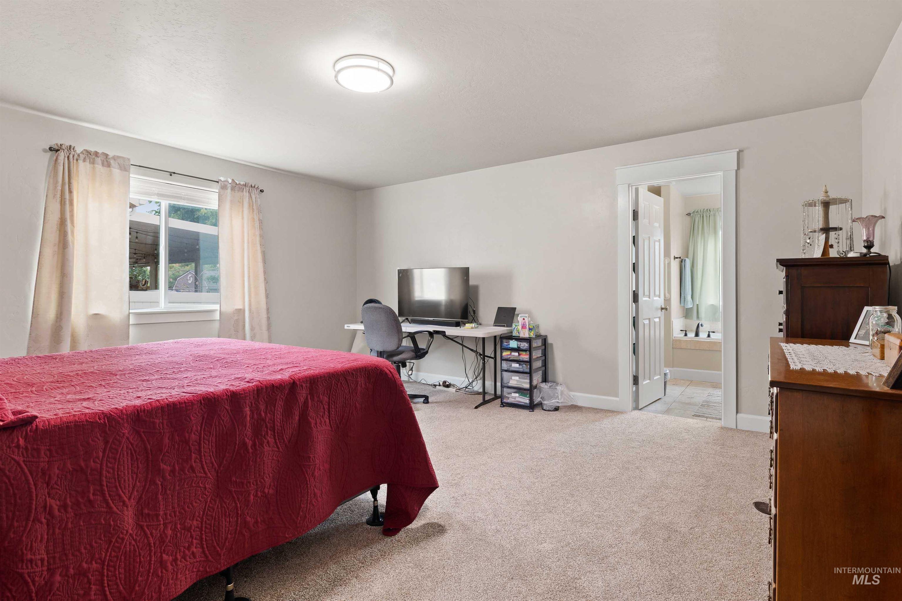 2051 Blue Sky Lane Property Photo 19