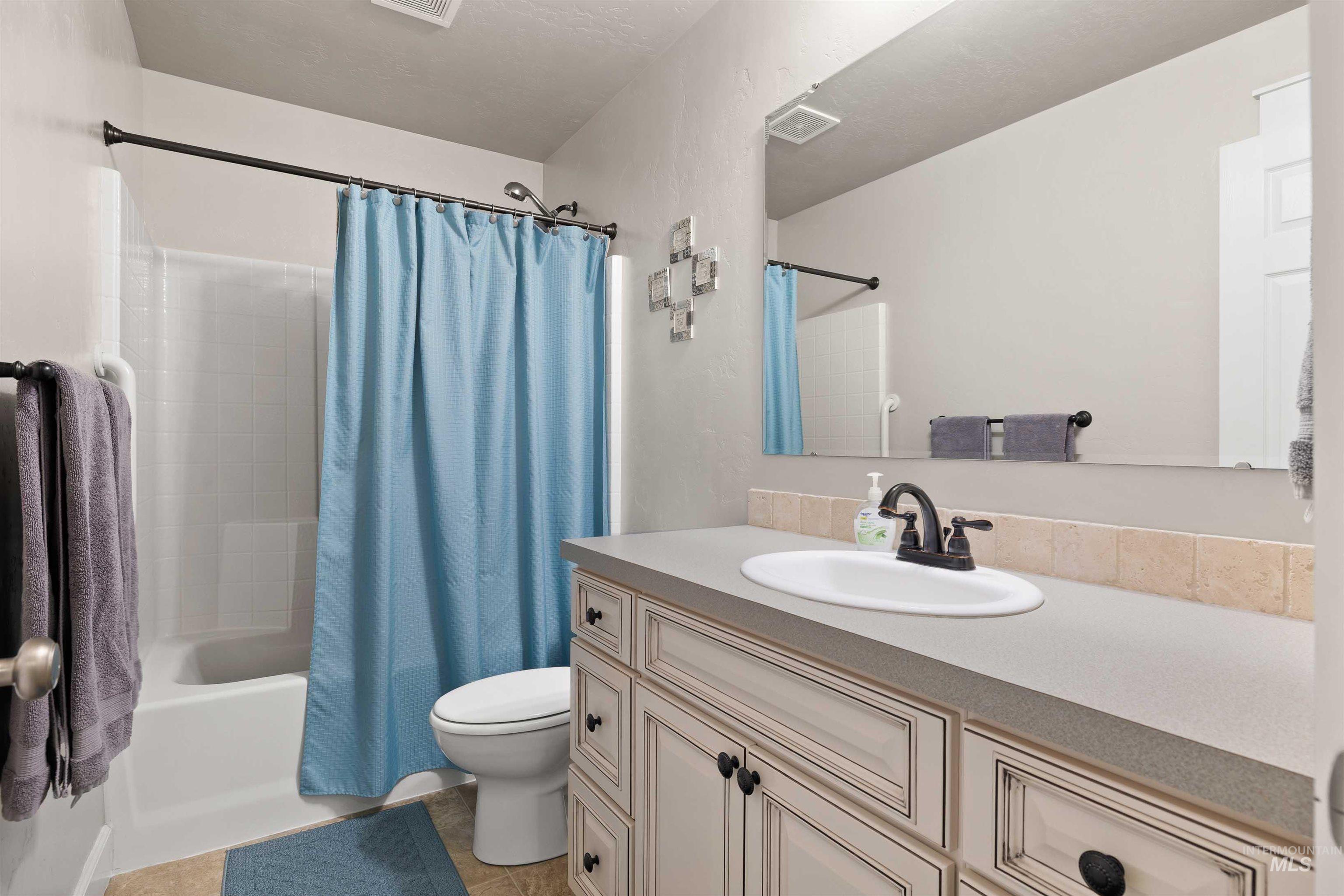 2051 Blue Sky Lane Property Photo 28