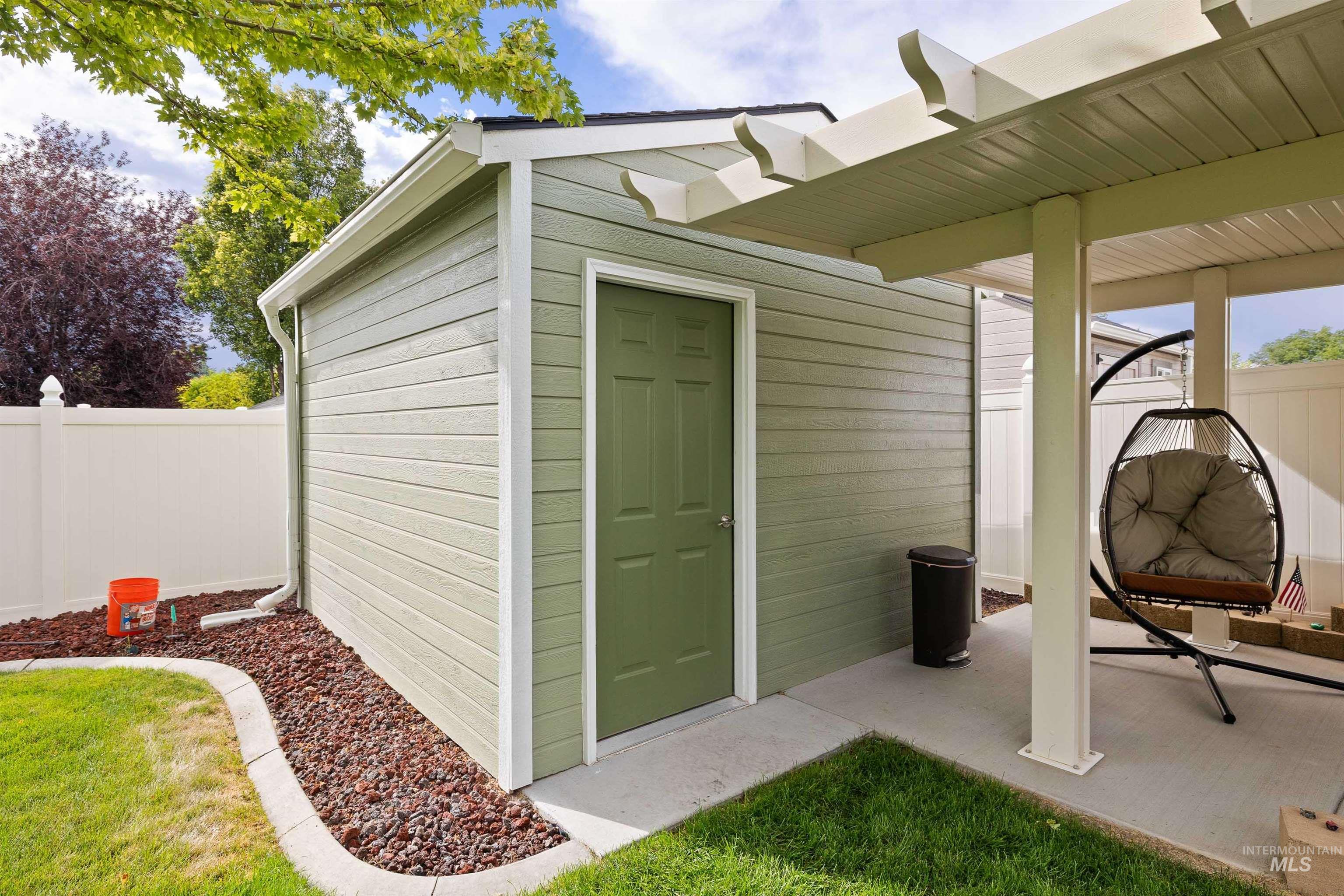 2051 Blue Sky Lane Property Photo 37