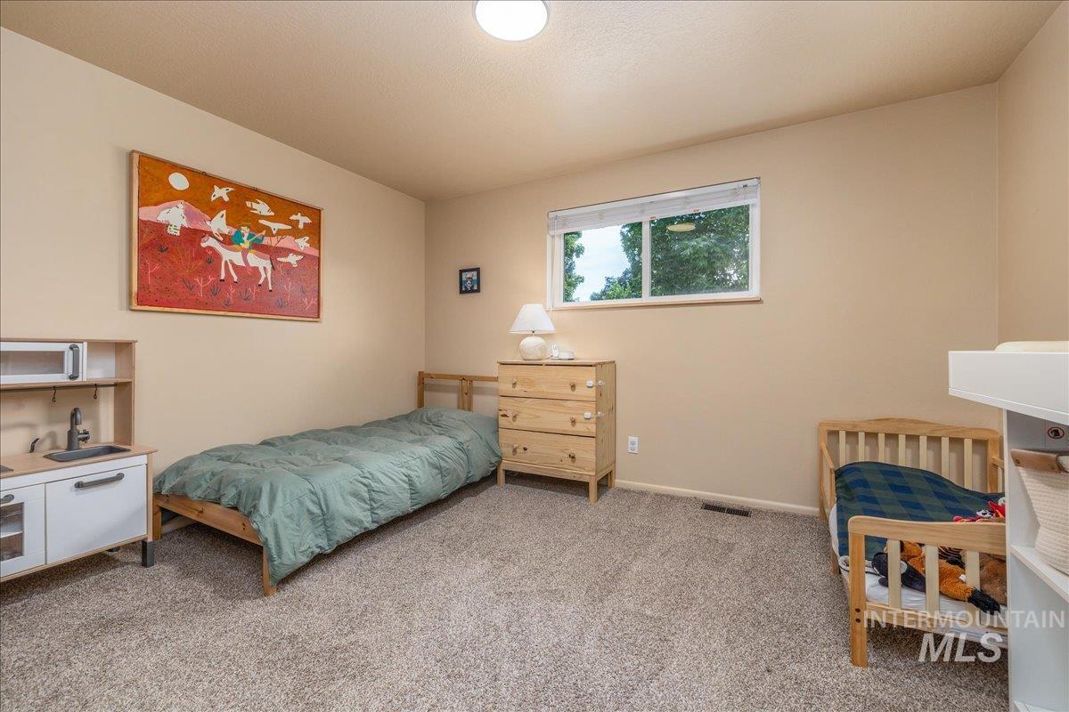 2705 S Inverness Way Property Photo 18