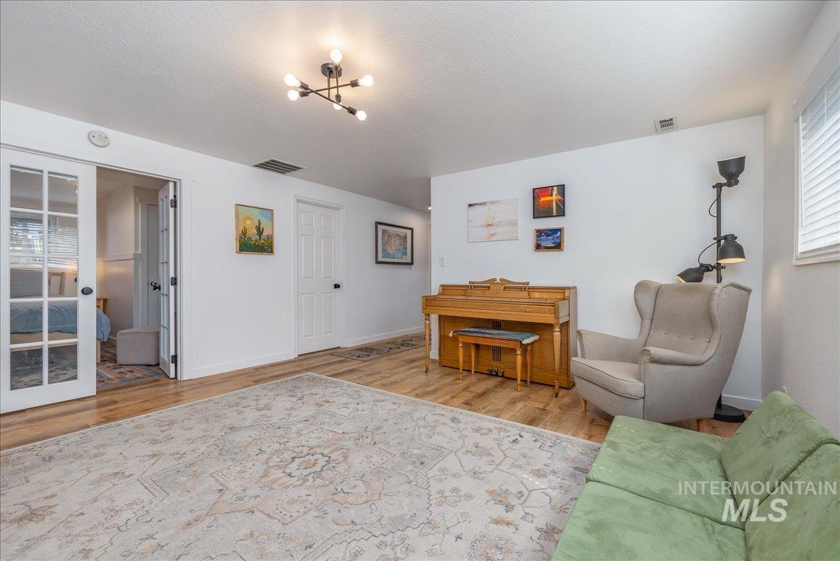 2705 S Inverness Way Property Photo 28