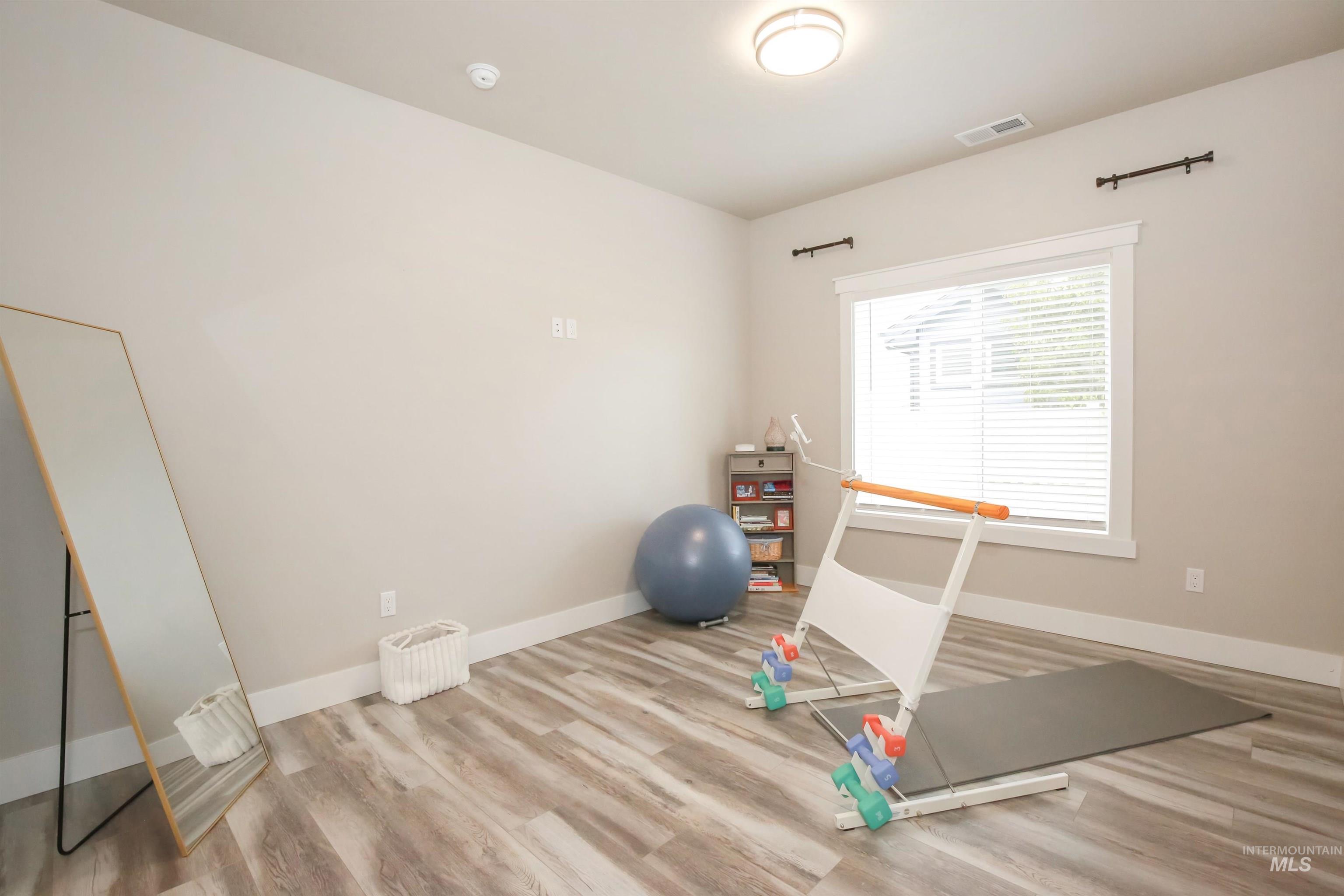 1315 Cantebria Way Property Photo 9