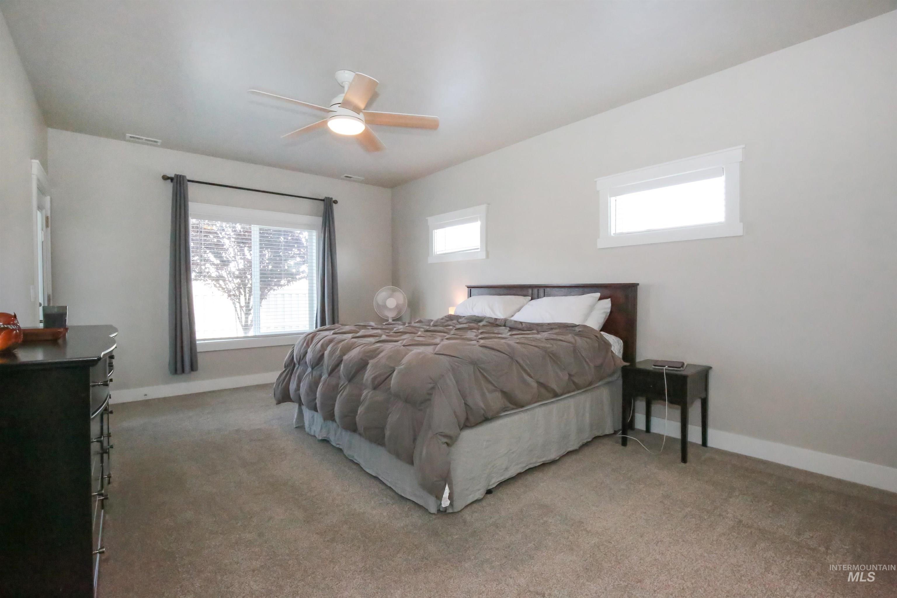 1315 Cantebria Way Property Photo 14