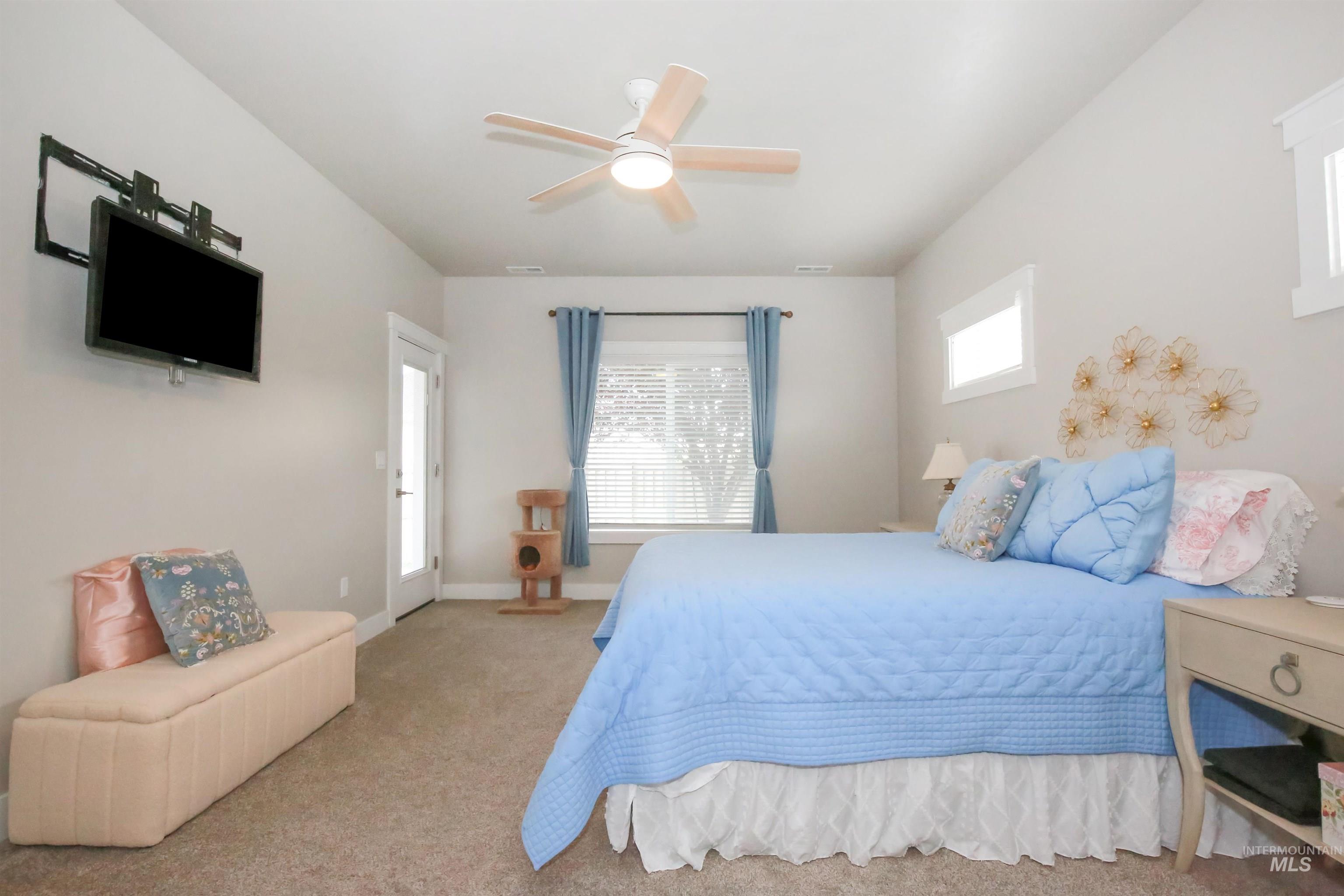 1315 Cantebria Way Property Photo 21