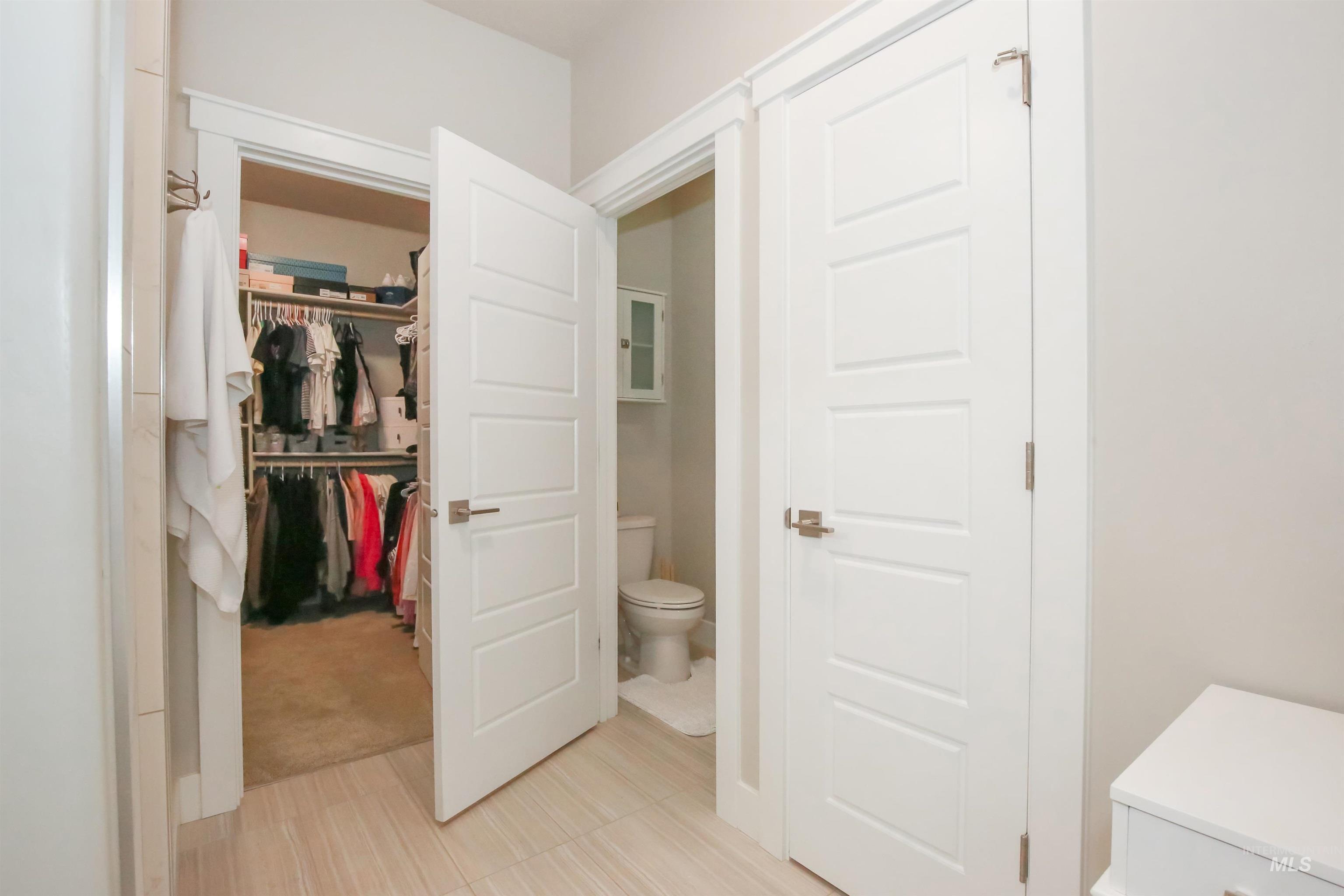 1315 Cantebria Way Property Photo 26
