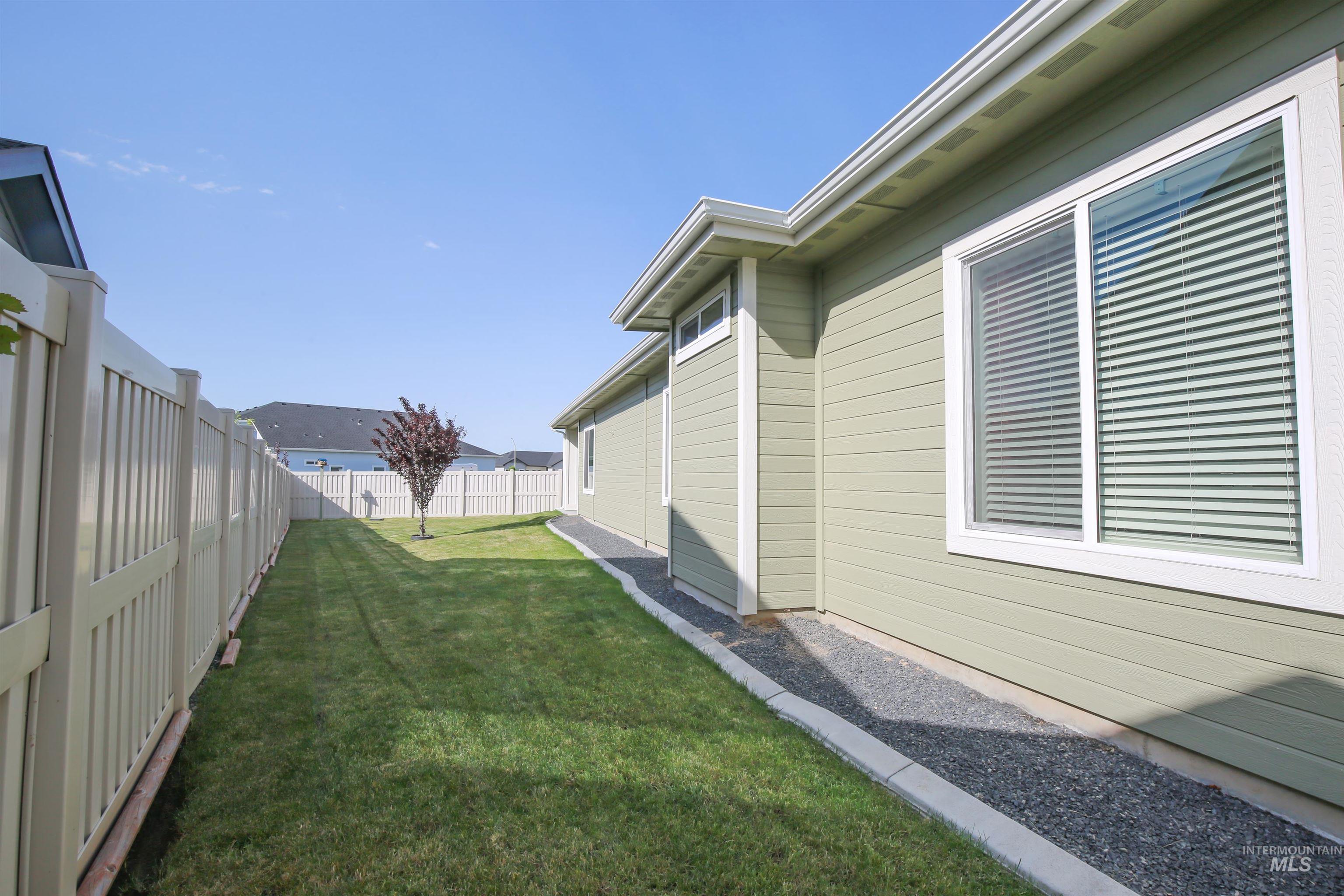 1315 Cantebria Way Property Photo 28